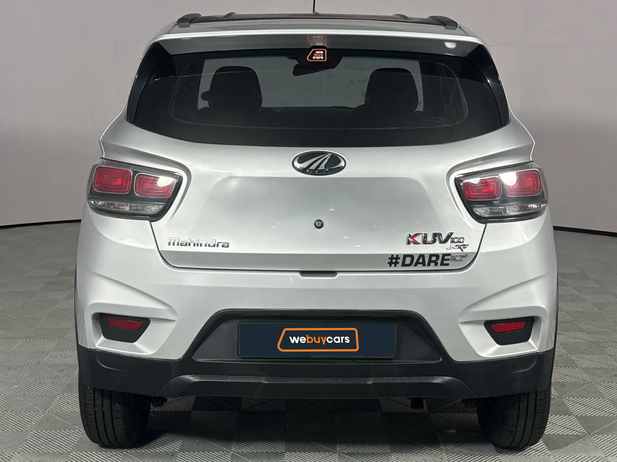 Mahindra KUV 100