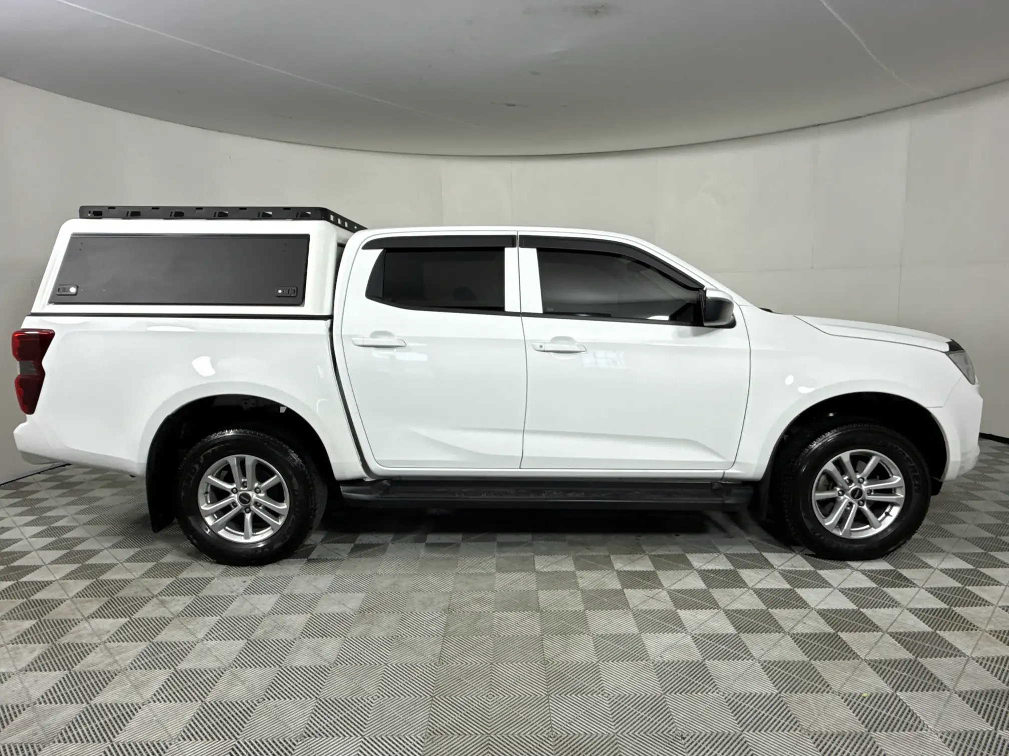Isuzu D-MAX