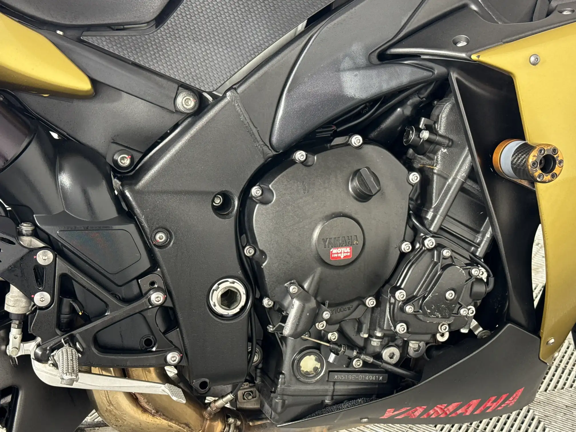 Yamaha YZF R1