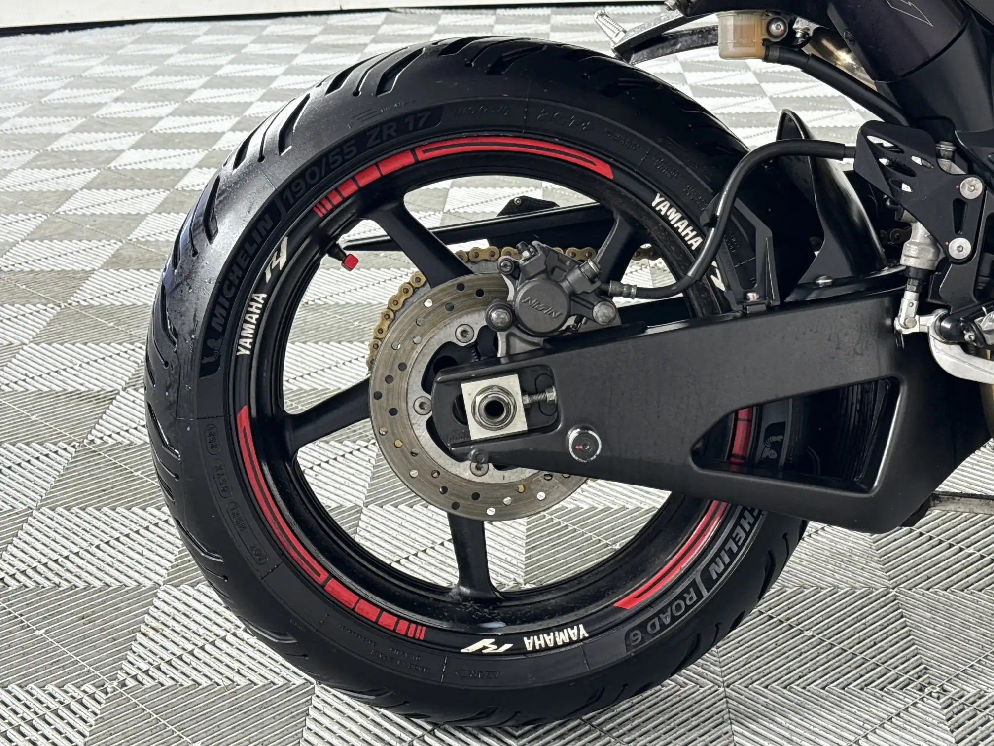 Yamaha YZF R1