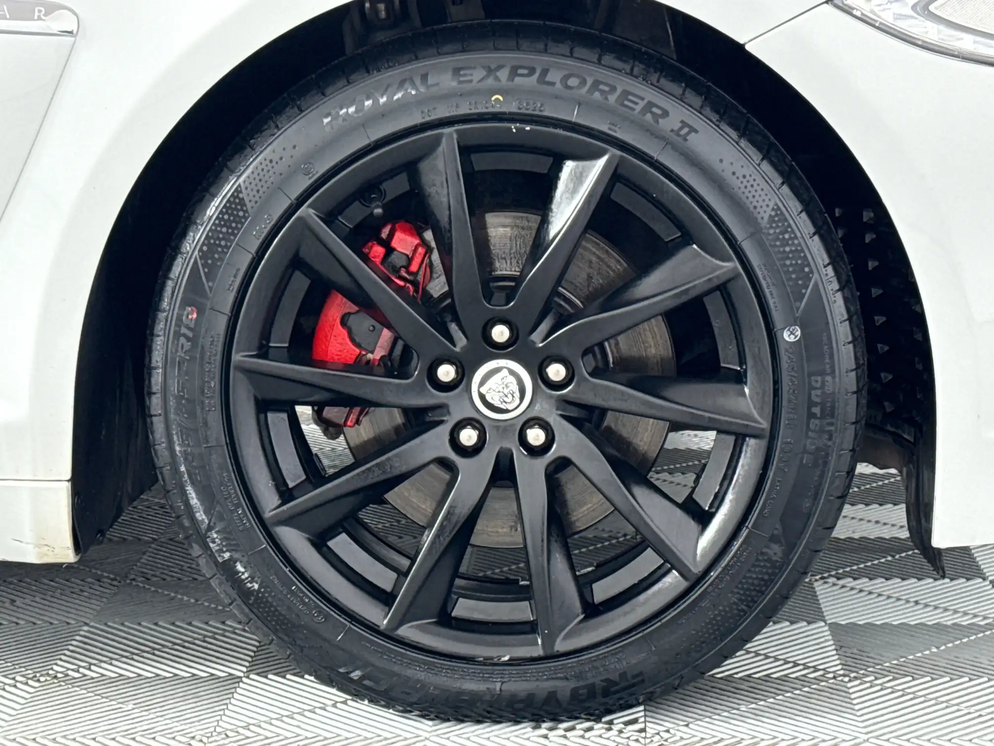 Jaguar XF