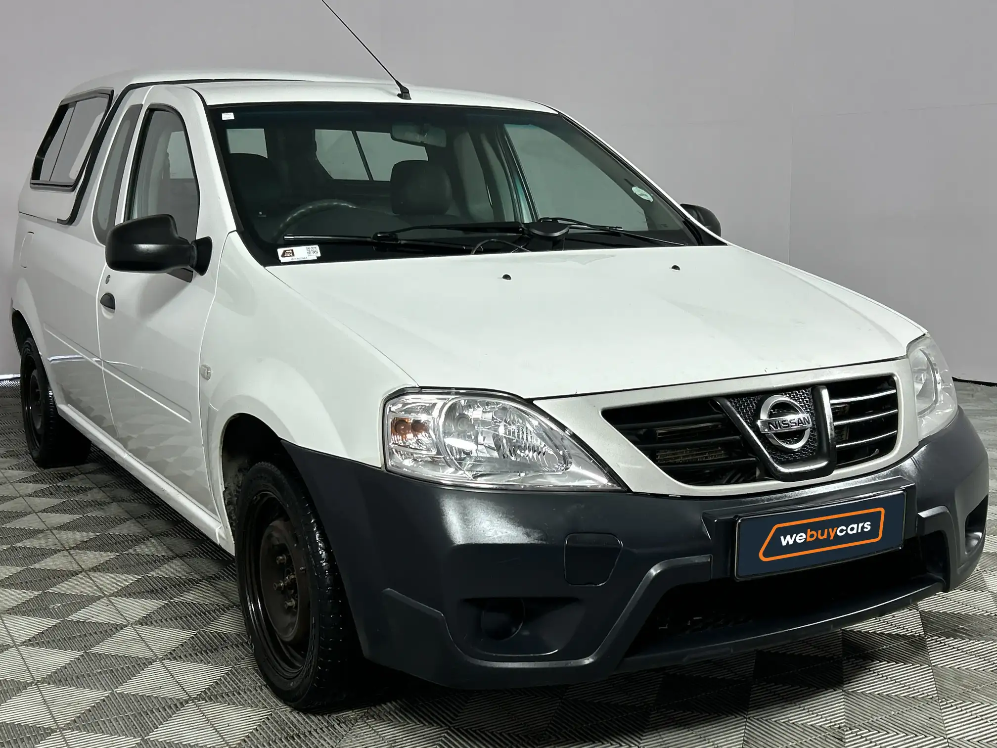 Nissan NP200