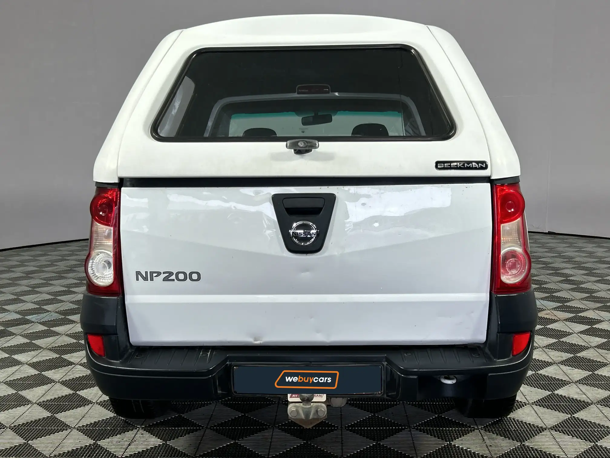 Nissan NP200