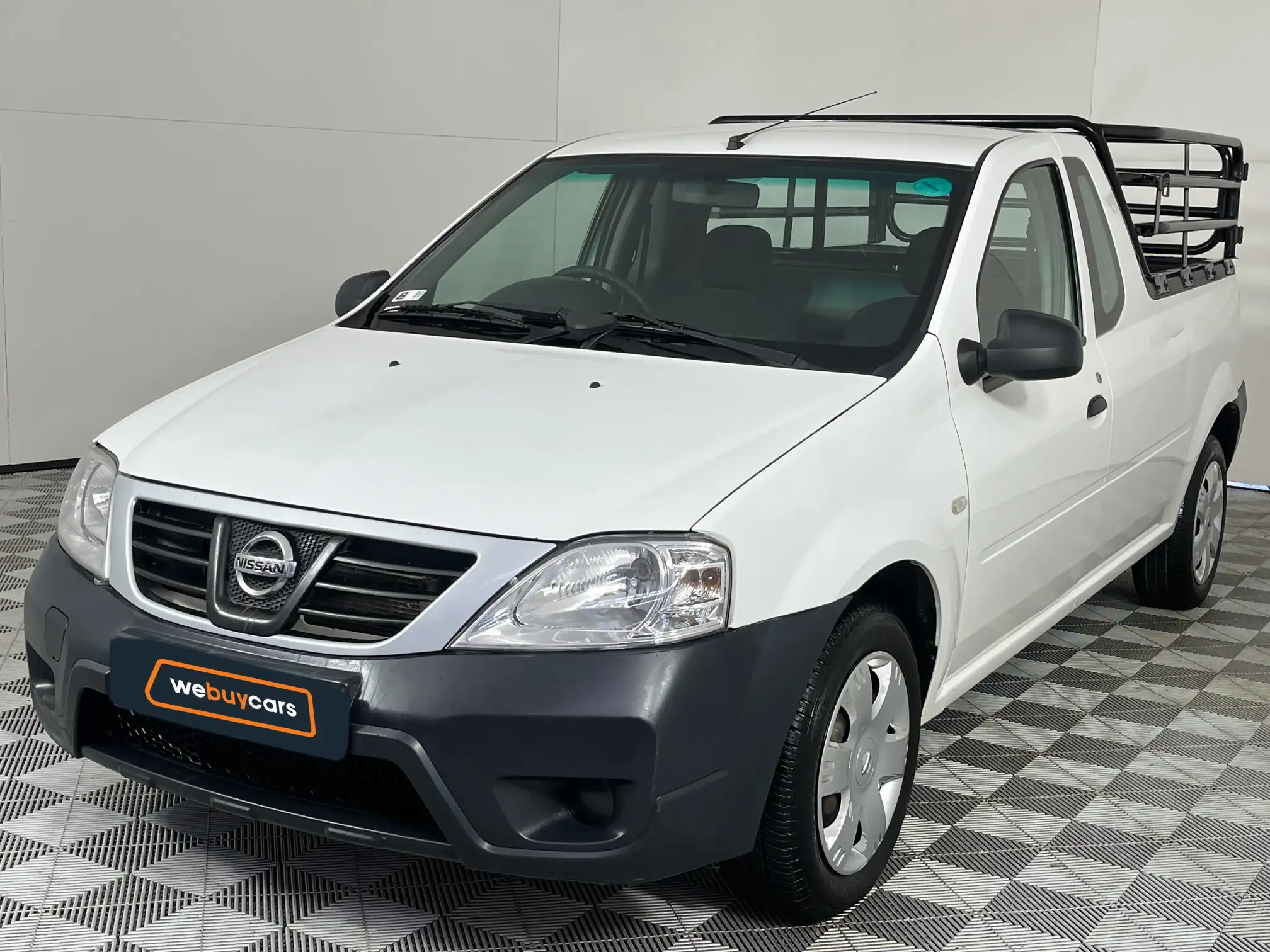 2016 Nissan NP200