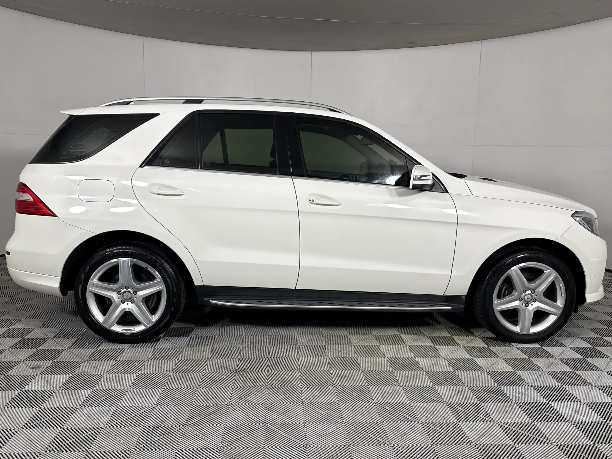 Mercedes-Benz M Class