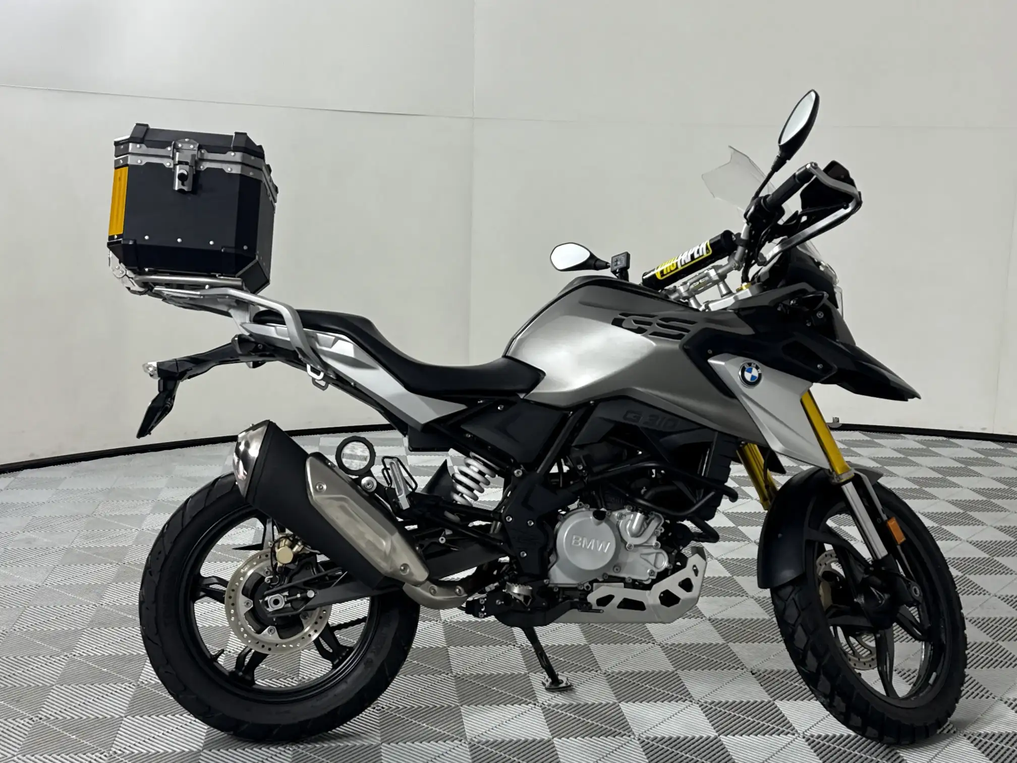 2018 BMW C