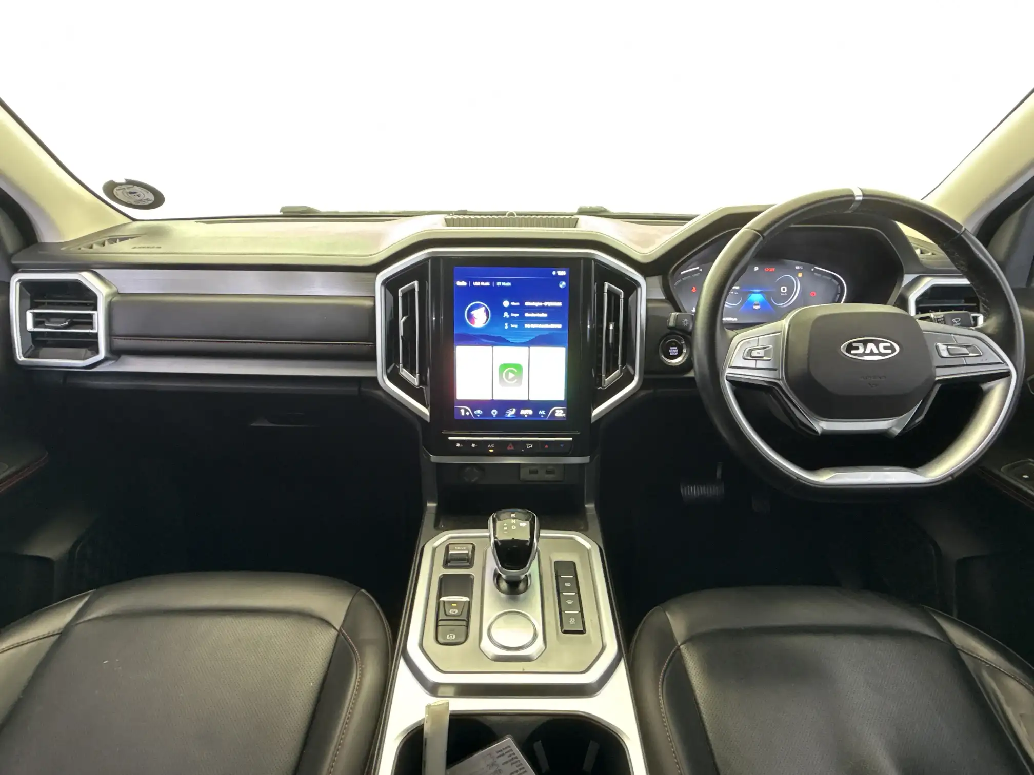 JAC T9