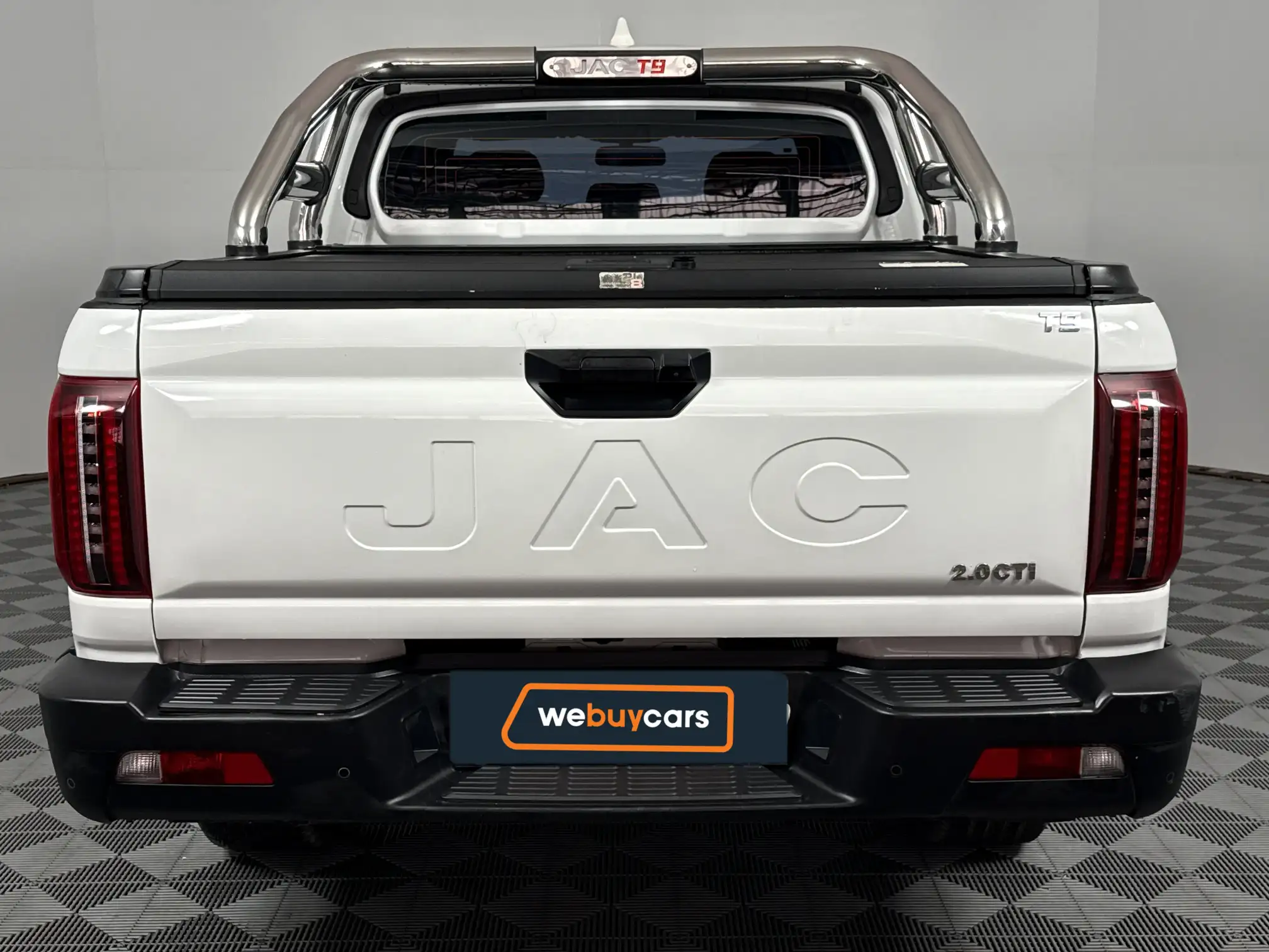 JAC T9