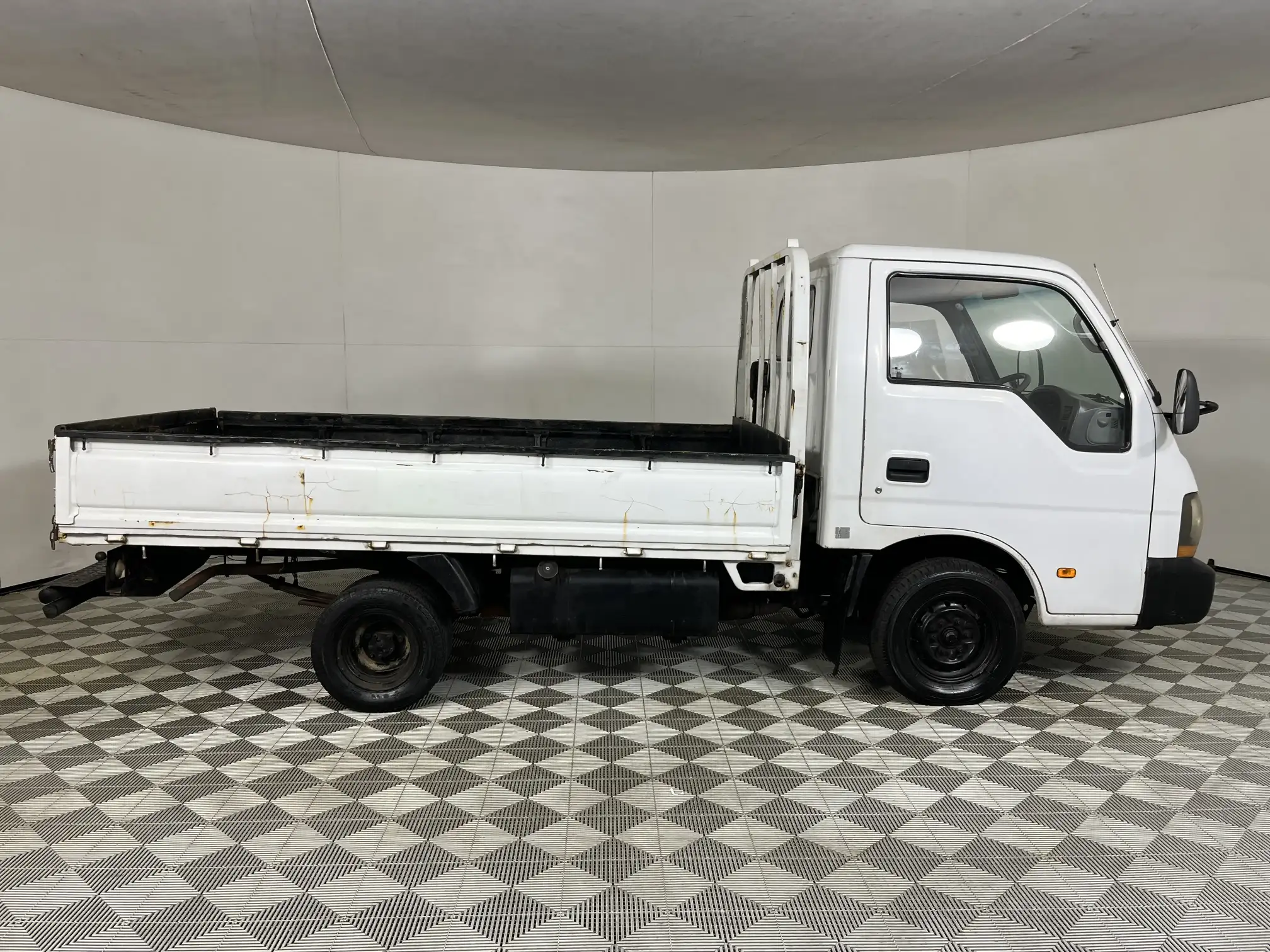 KIA K 2700
