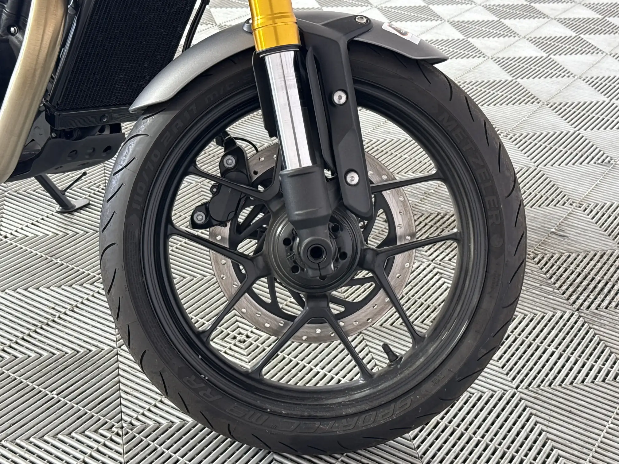 Triumph Speed 400