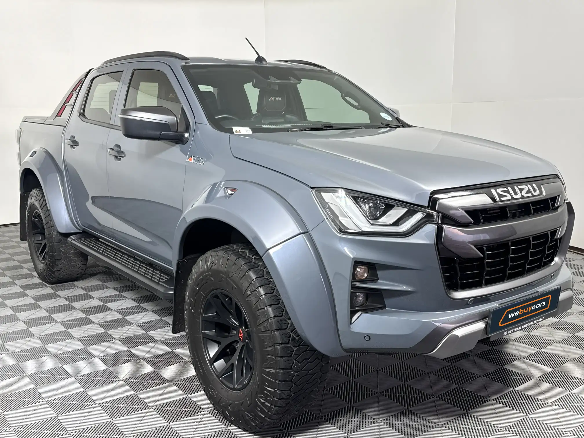 Isuzu D-MAX
