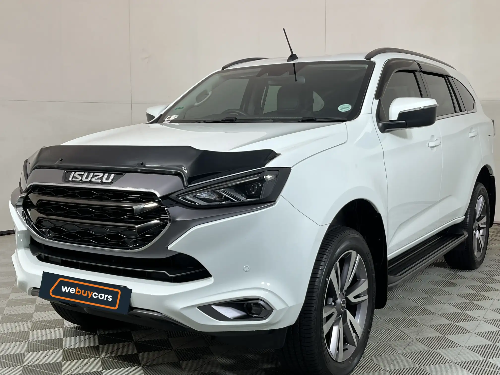 Isuzu MU-X