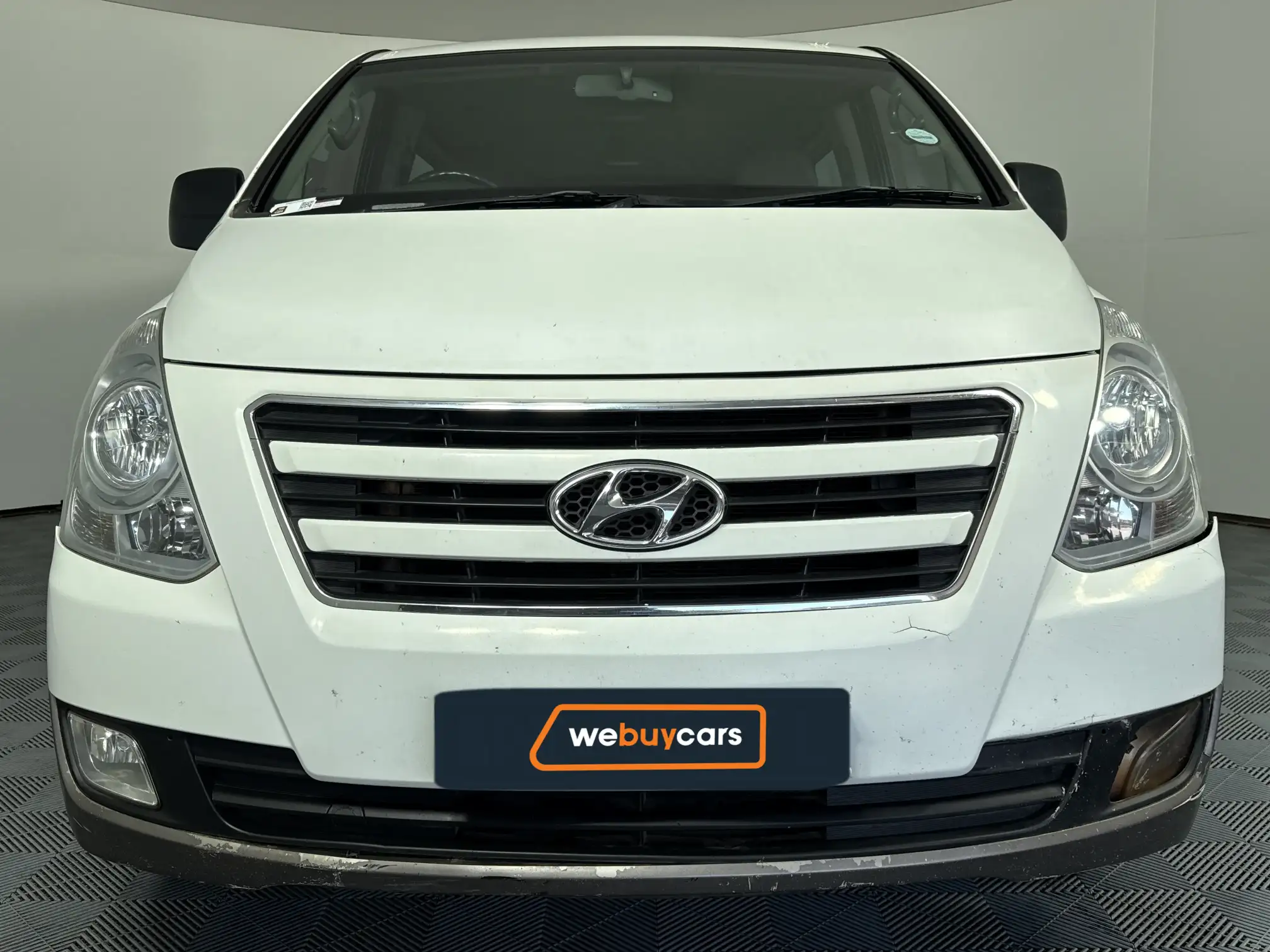 Hyundai H-1