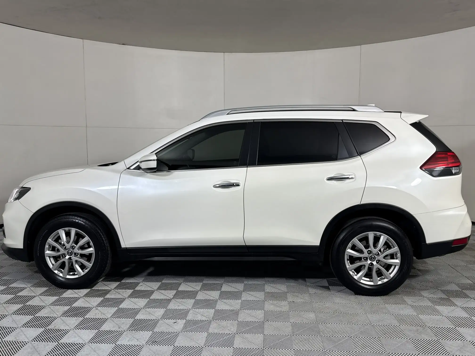 Nissan X Trail