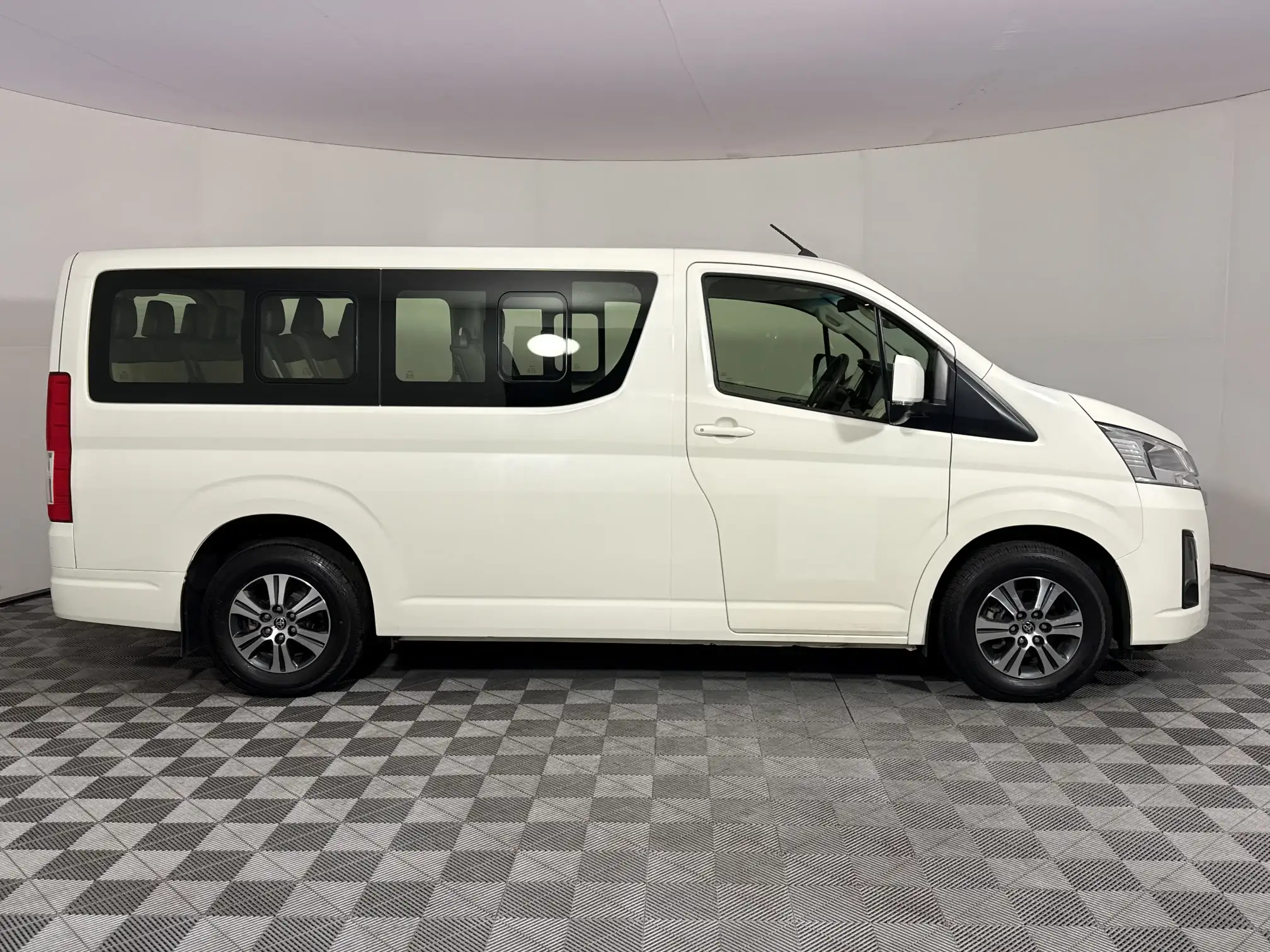 Toyota Quantum