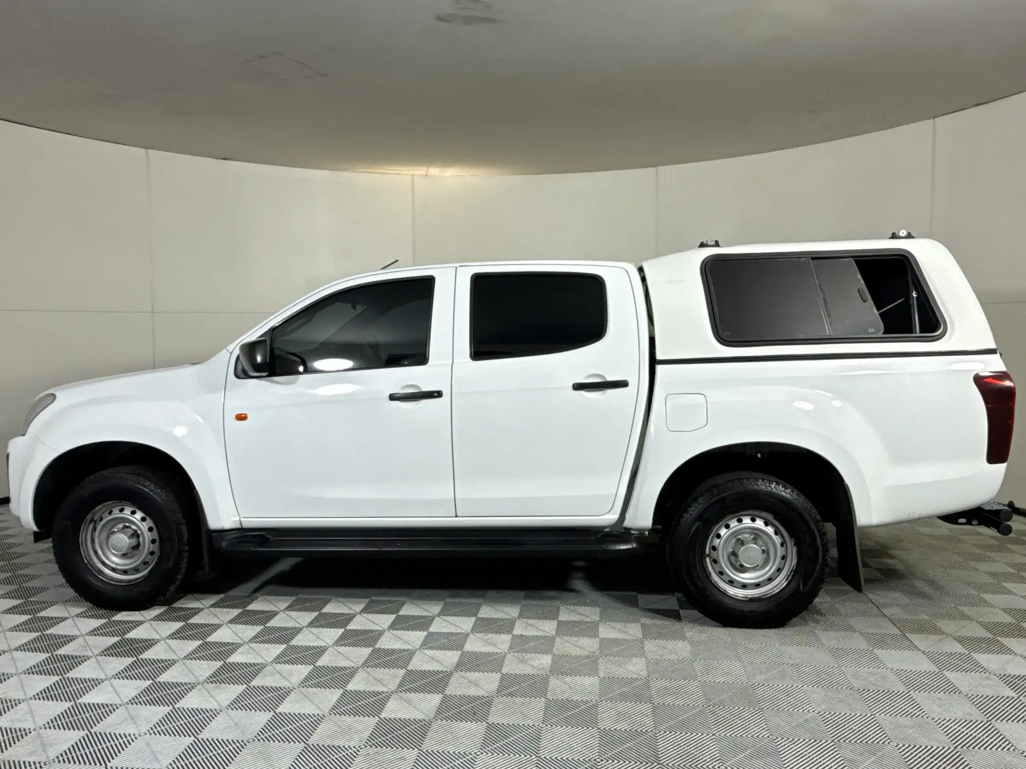 Isuzu D-MAX