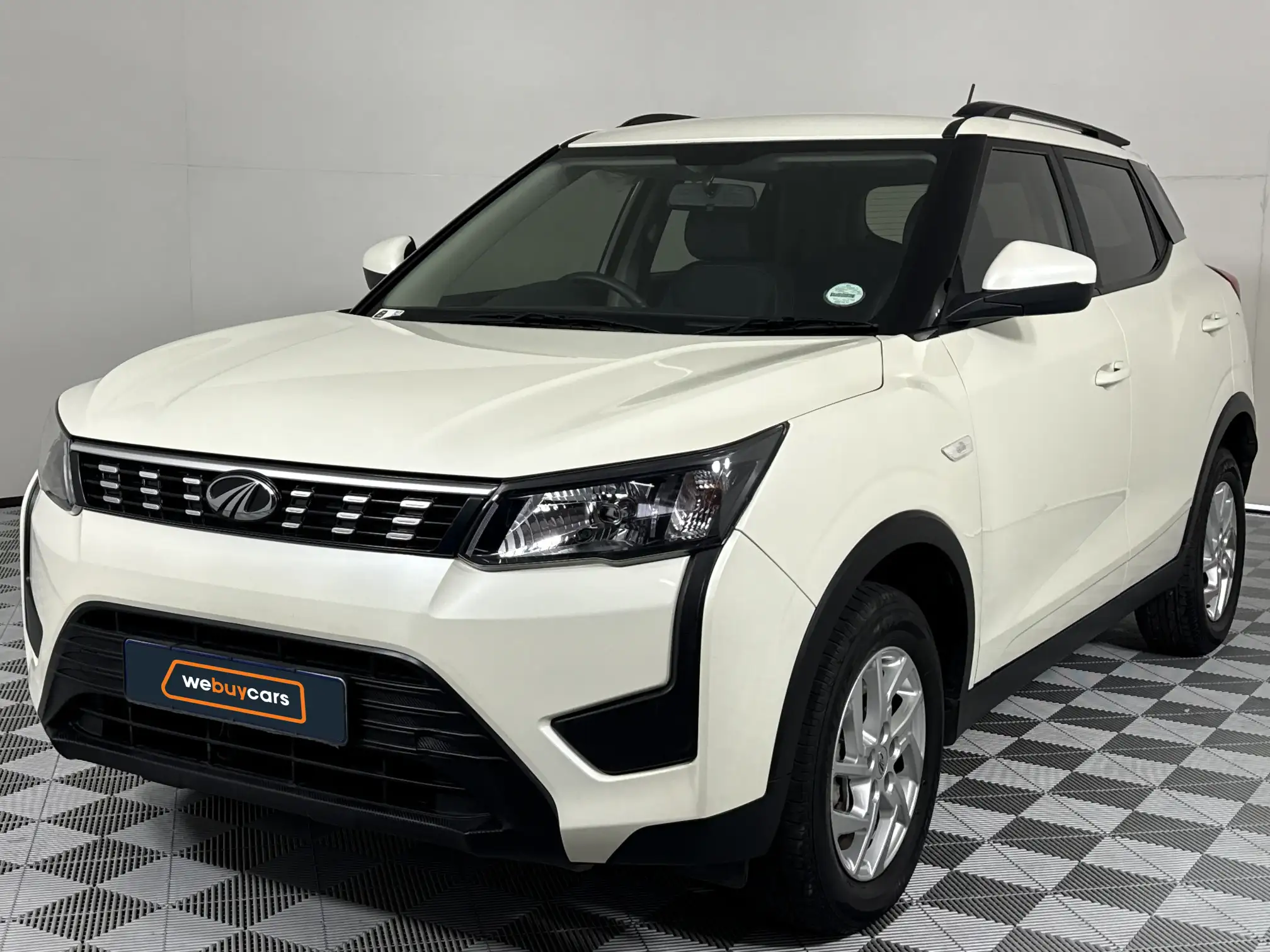 2022 Mahindra Xuv300