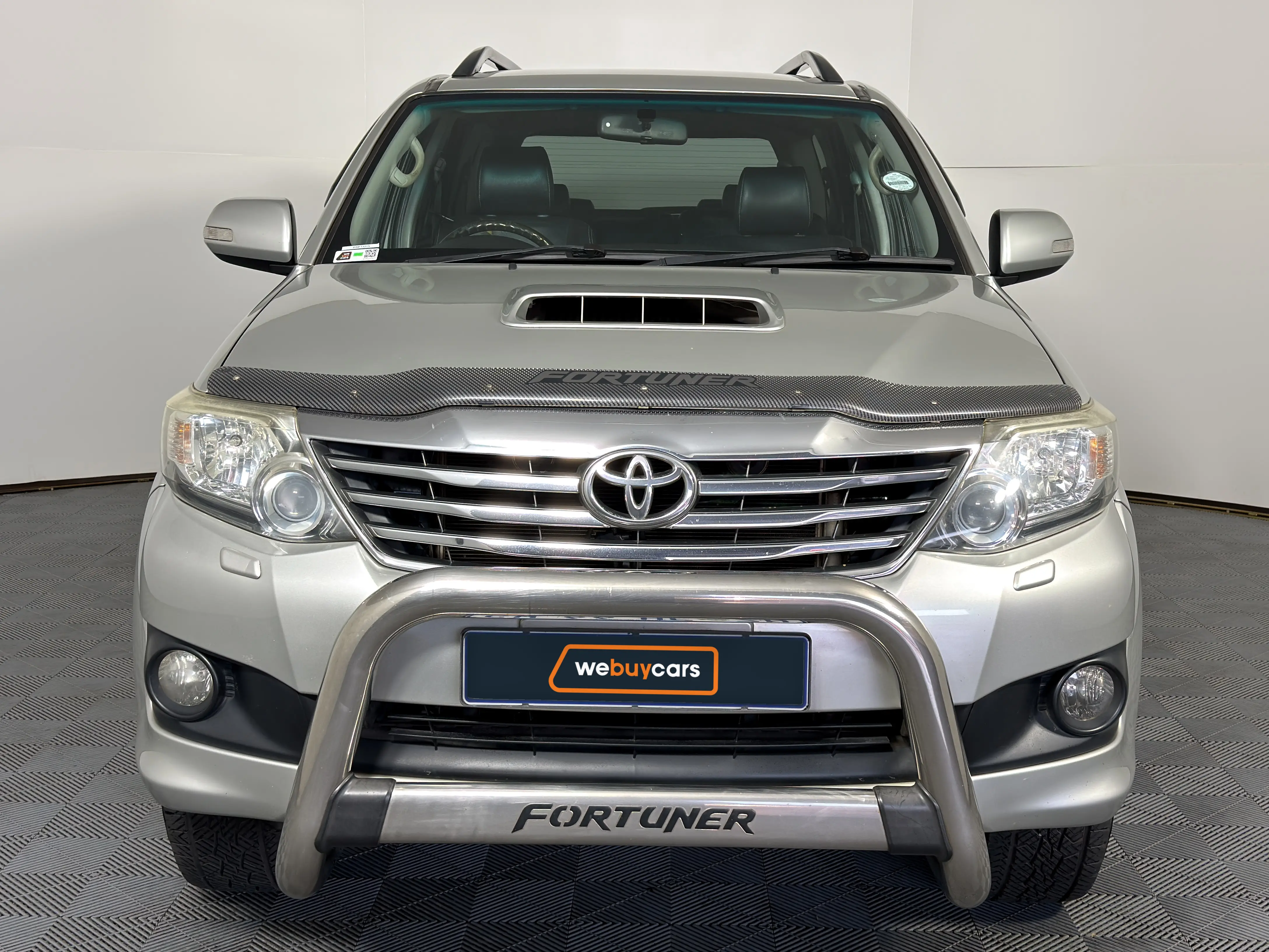 2014 Toyota Fortuner 3.0d-4d R/B Auto, photo 2