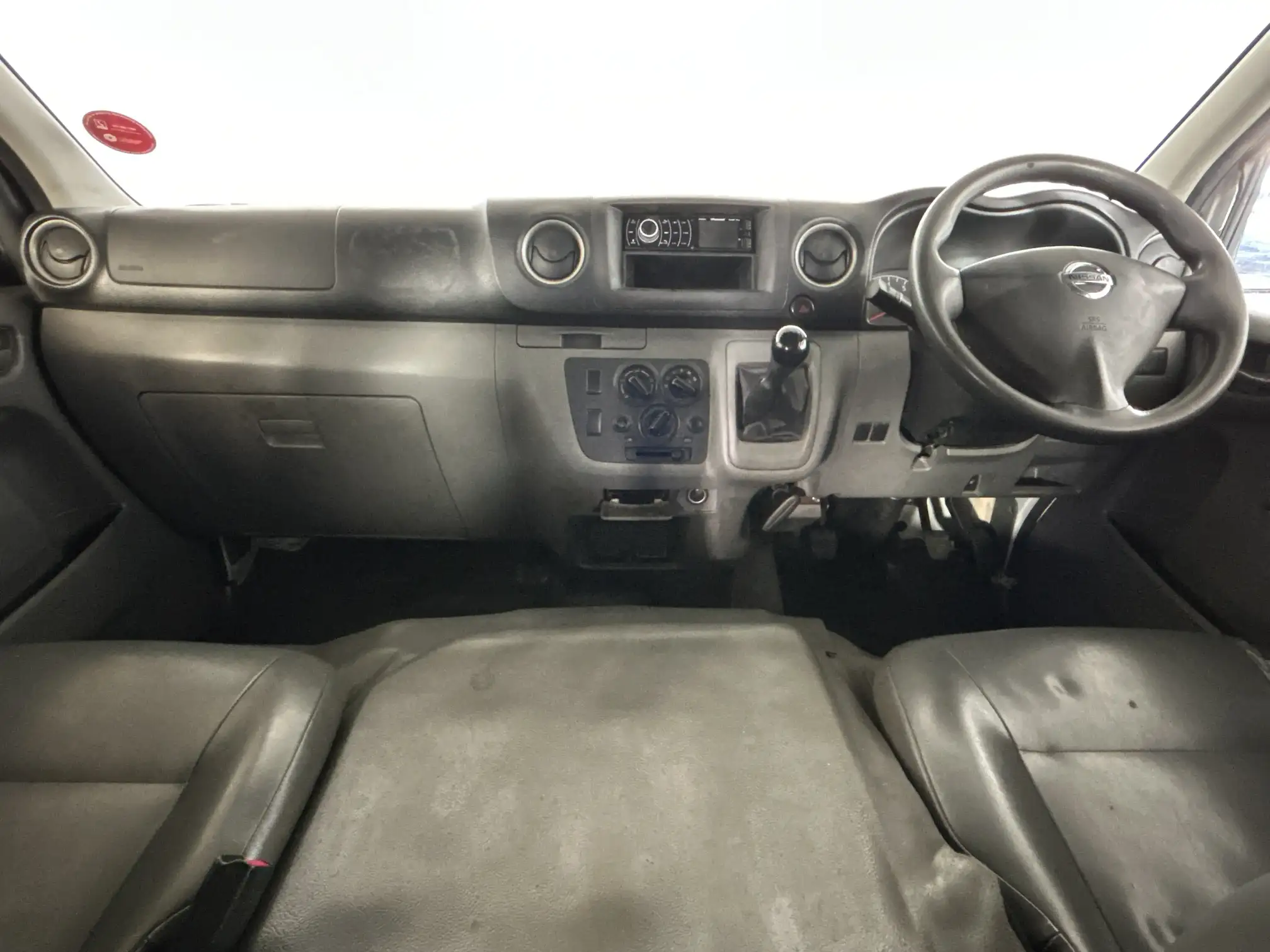 Nissan Nv350