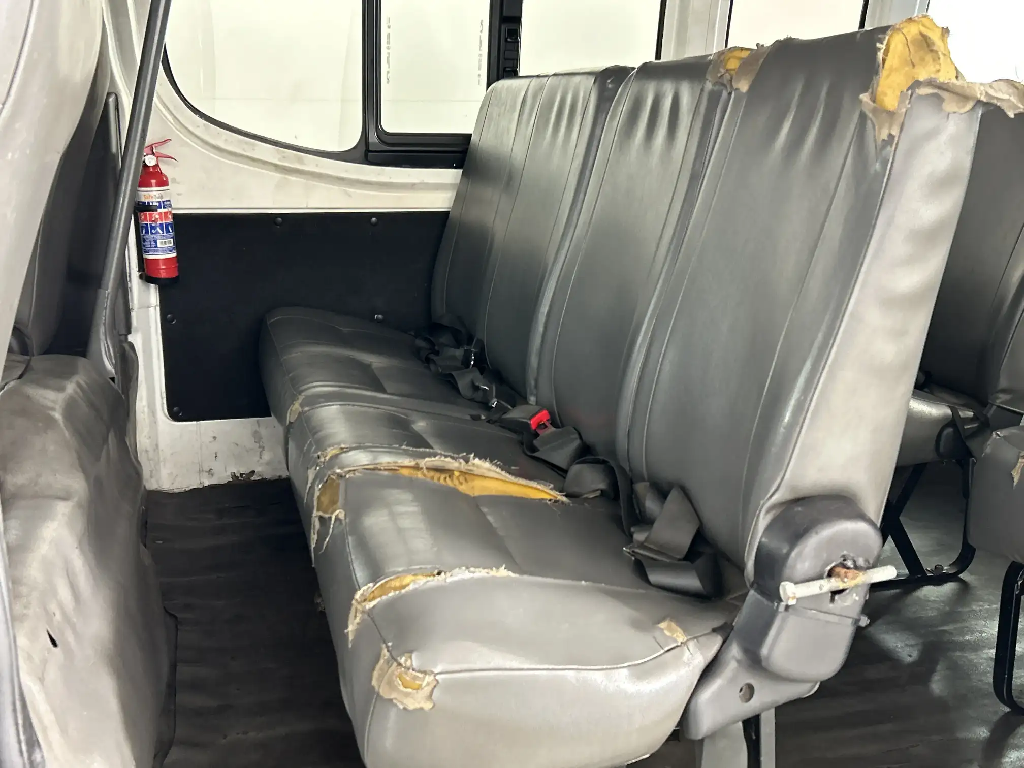 Nissan Nv350