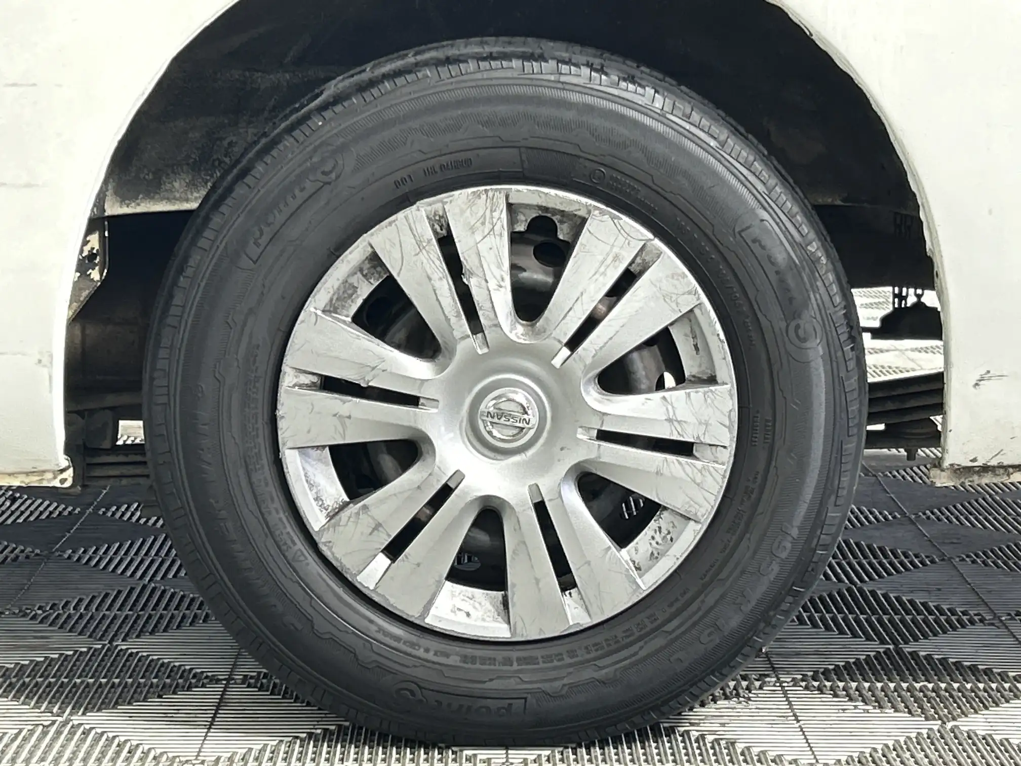 Nissan Nv350