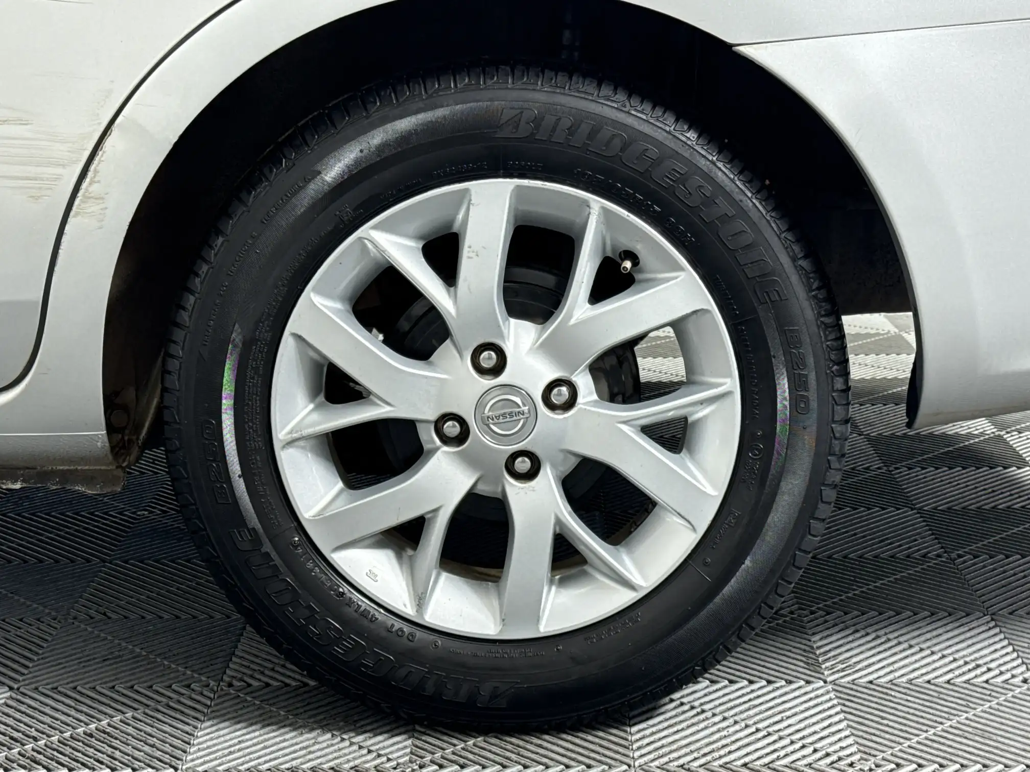 Nissan Almera
