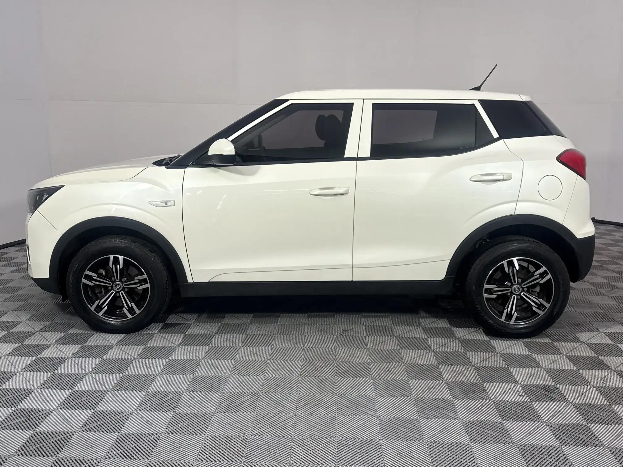 Mahindra Xuv300