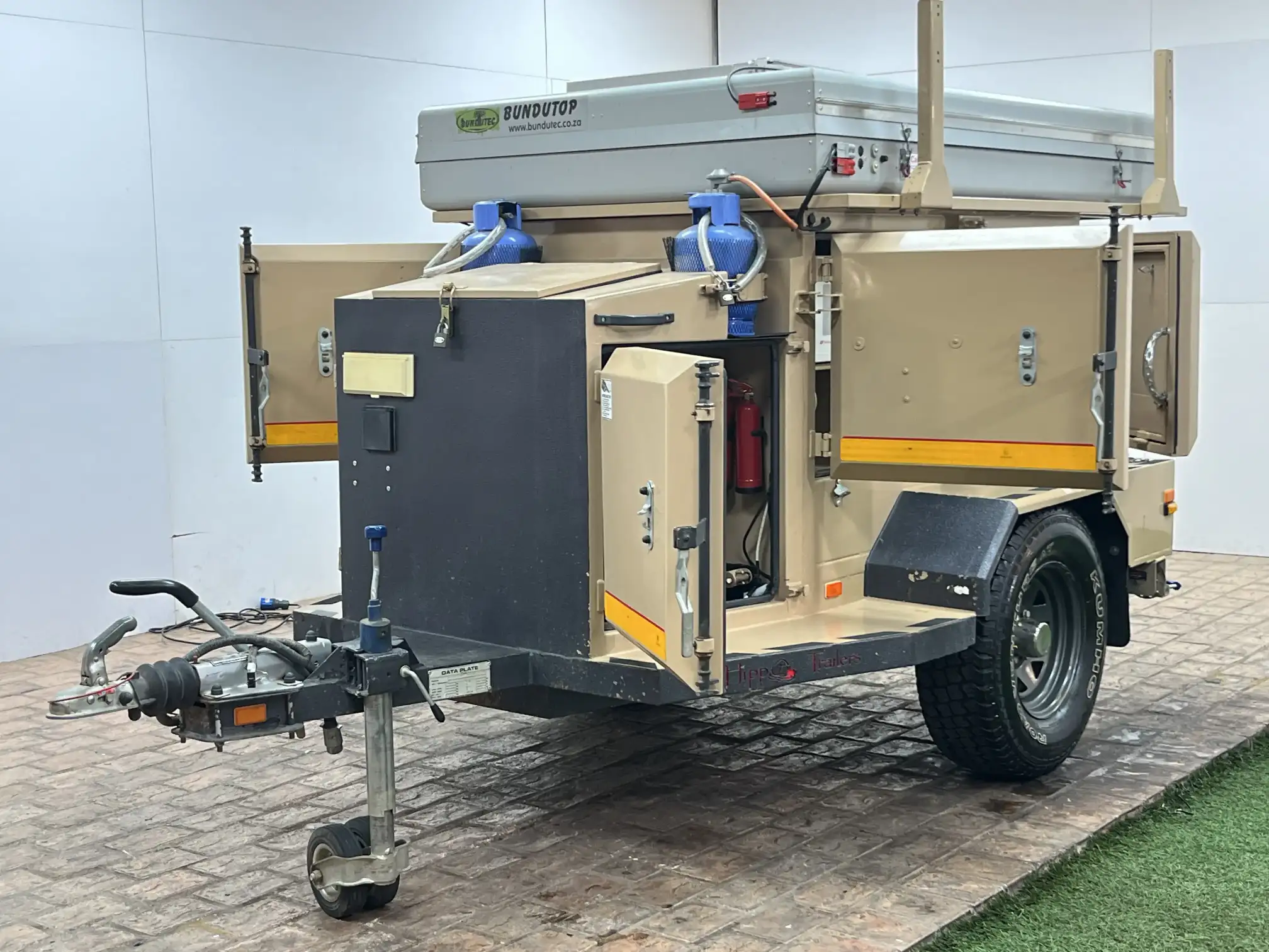 2017 Custom Camping