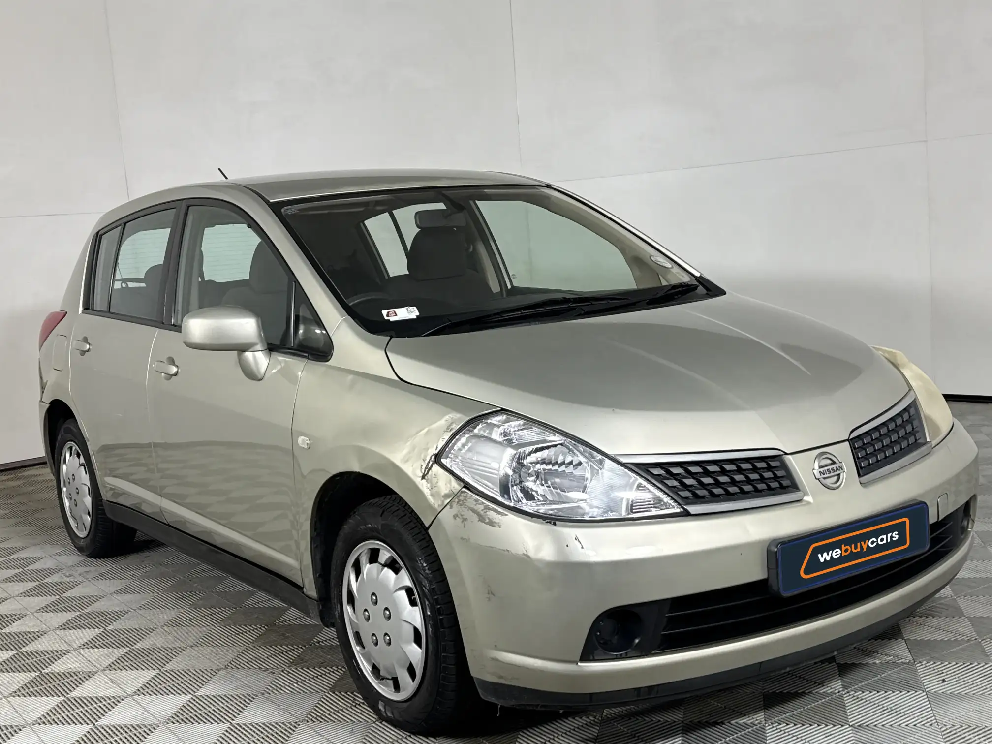 Nissan Tiida