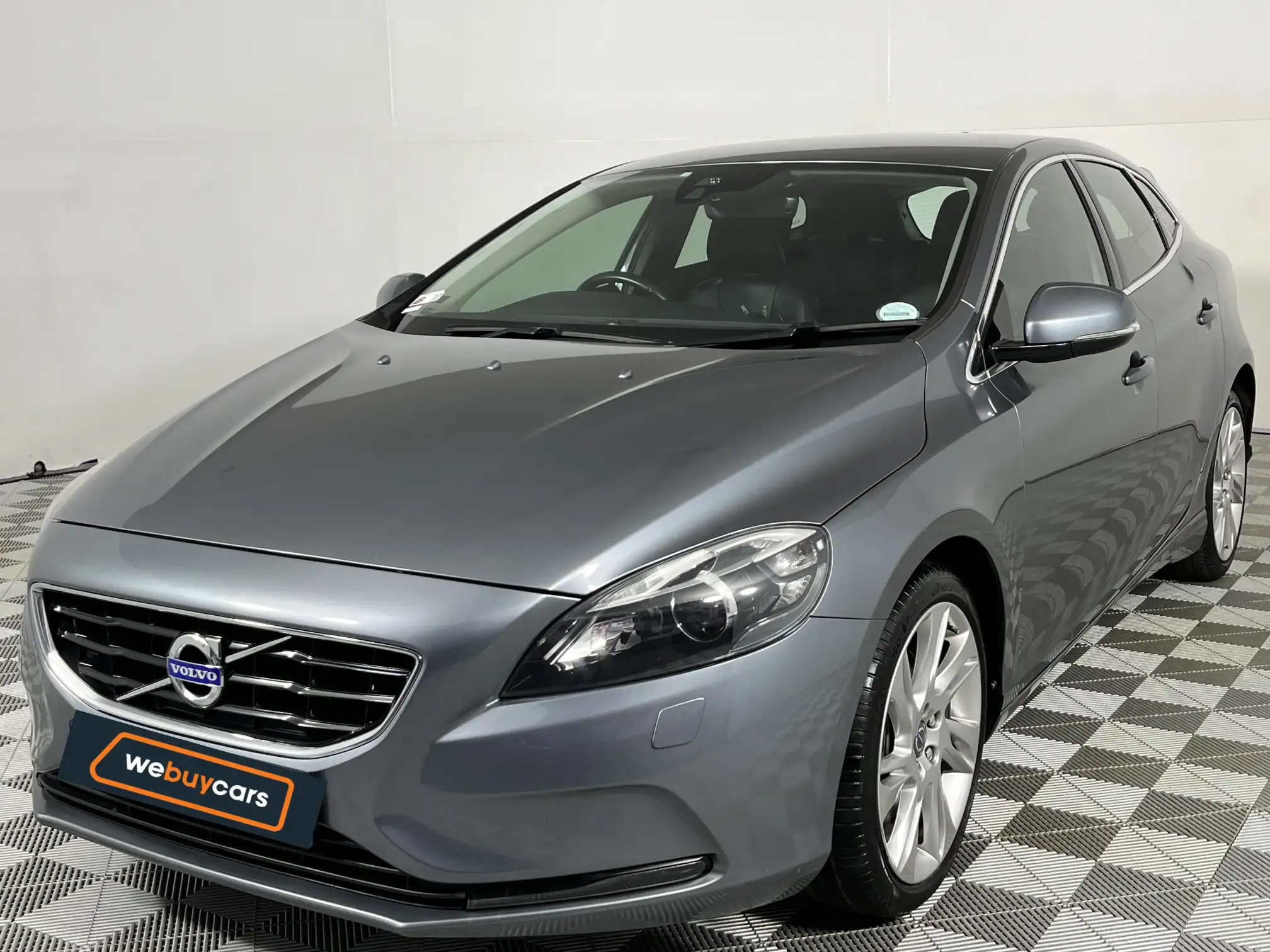 2015 Volvo V40