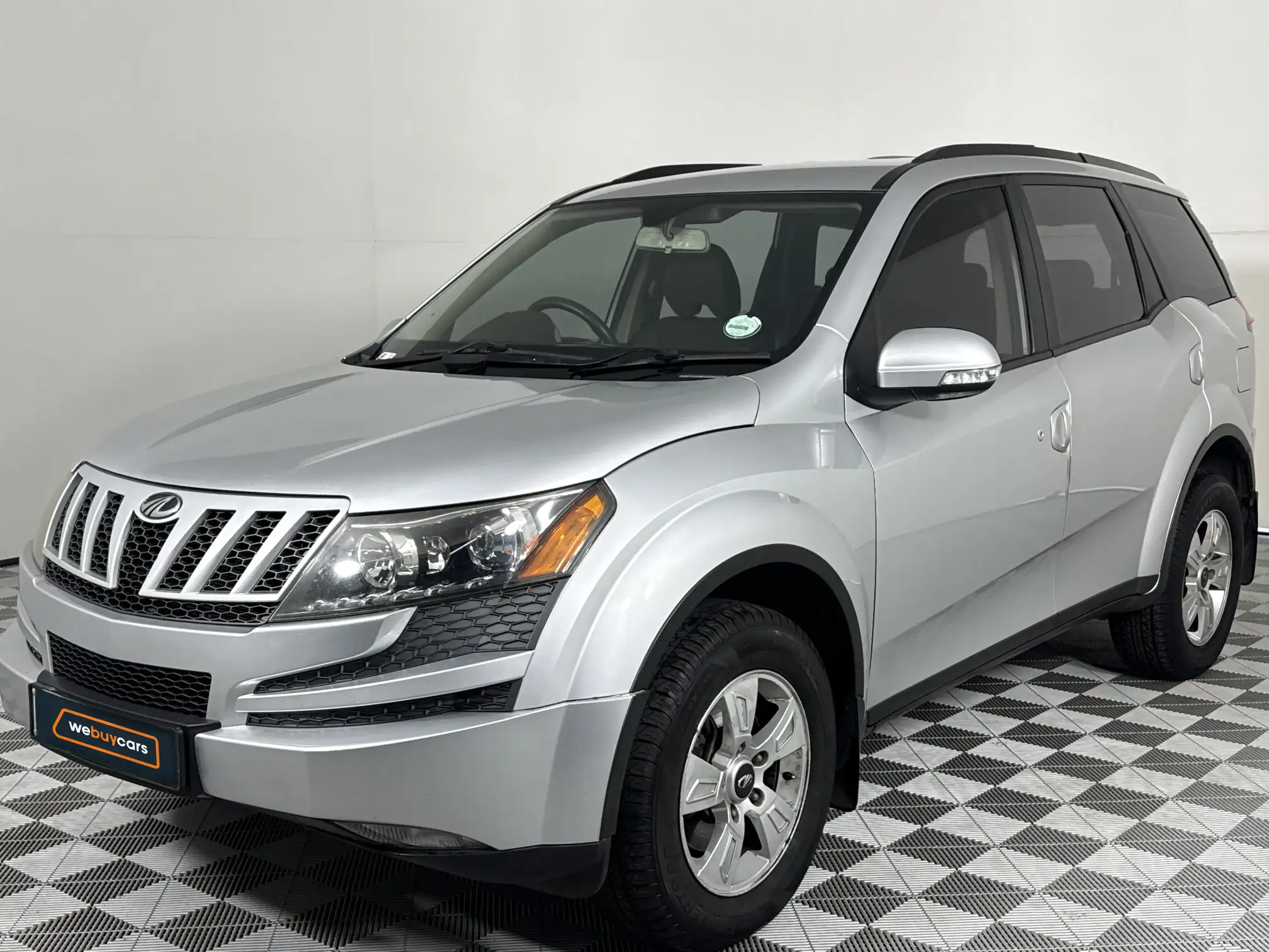 2015 Mahindra XUV
