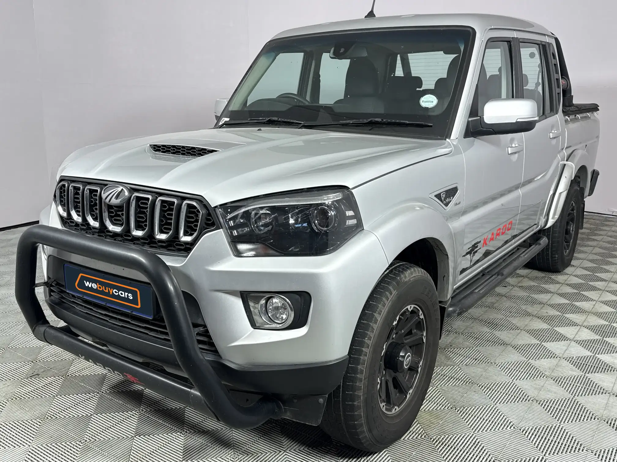 2023 Mahindra PIK UP