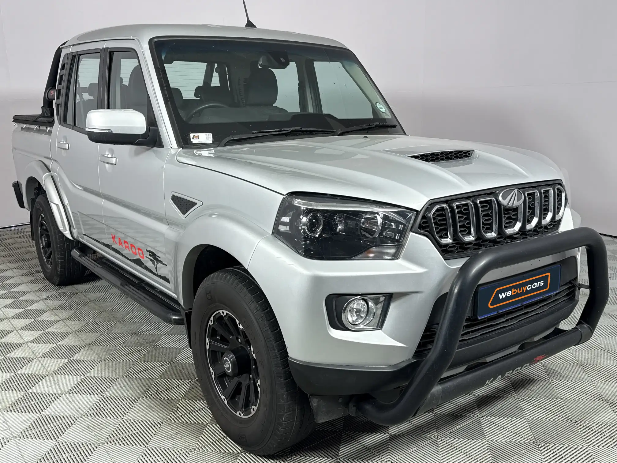 Mahindra PIK UP