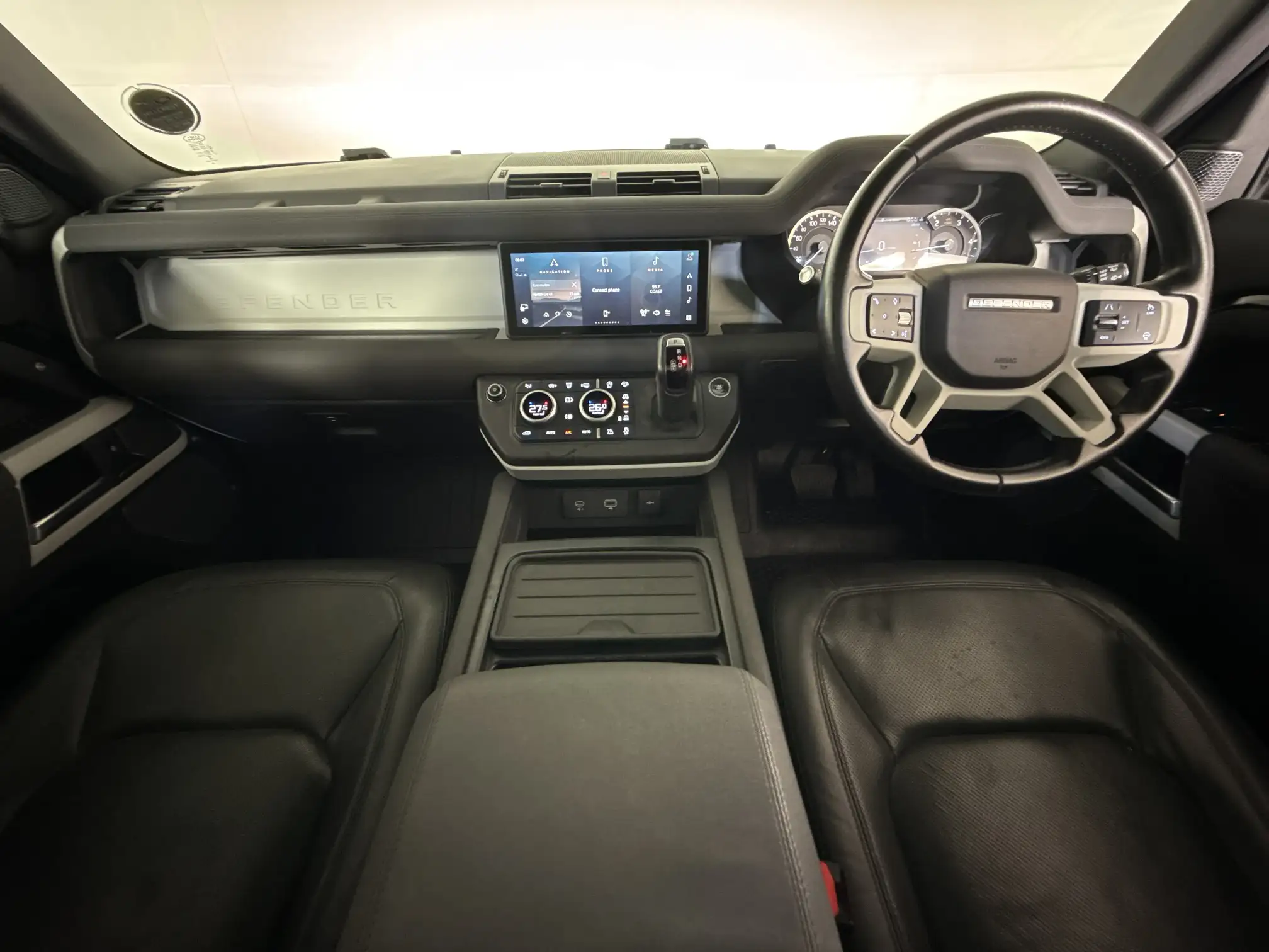 Land Rover Defender 110