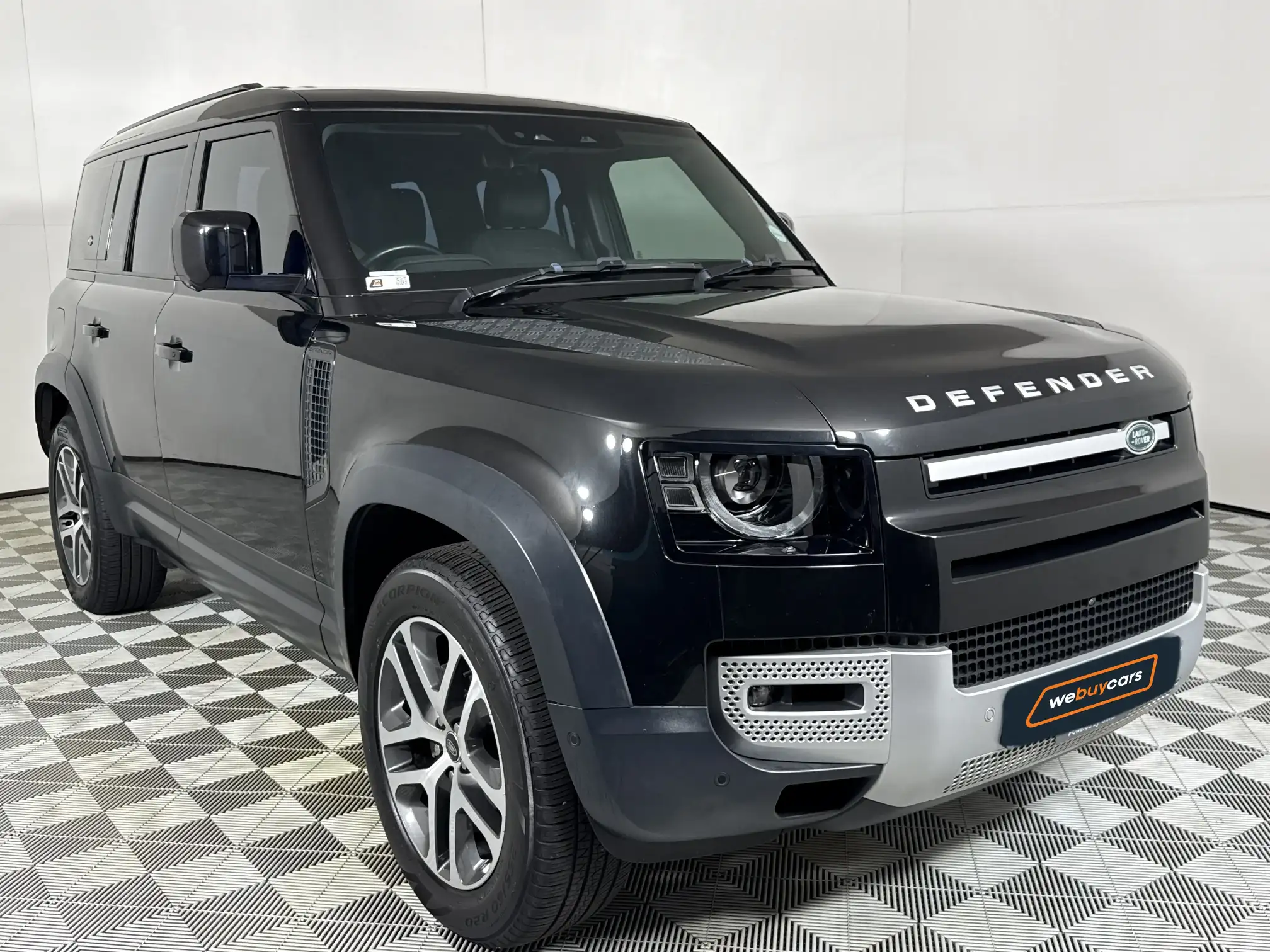 Land Rover Defender 110