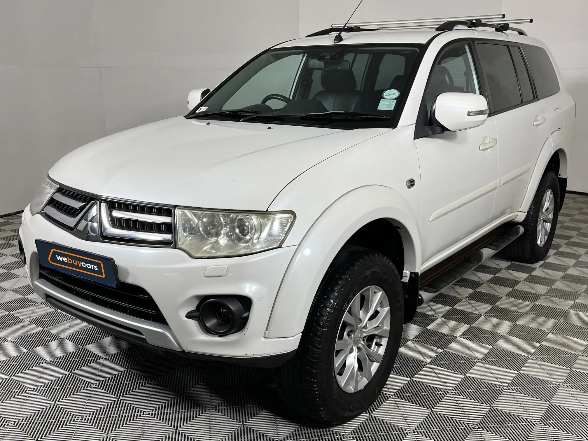 2014 Mitsubishi Pajero Sport