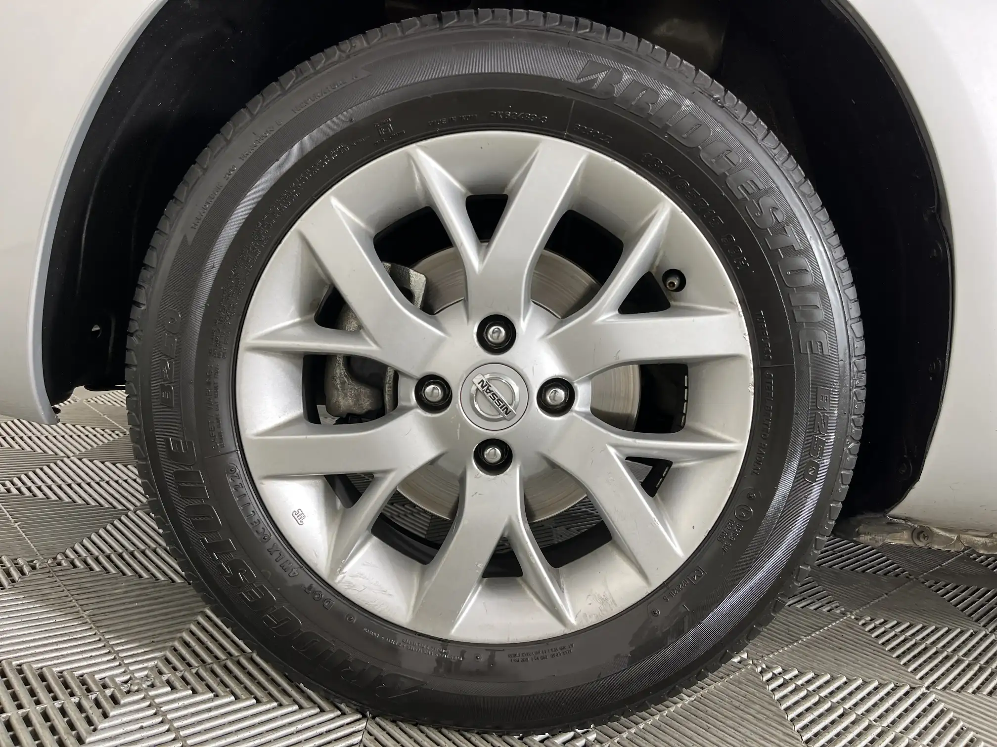 Nissan Almera