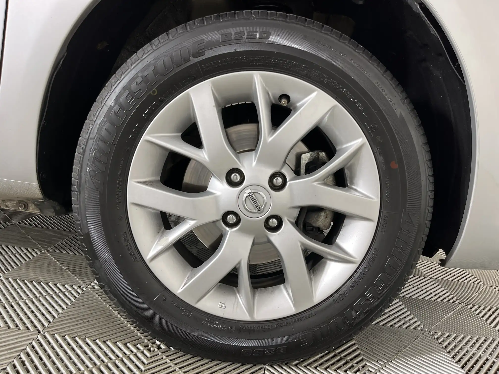 Nissan Almera