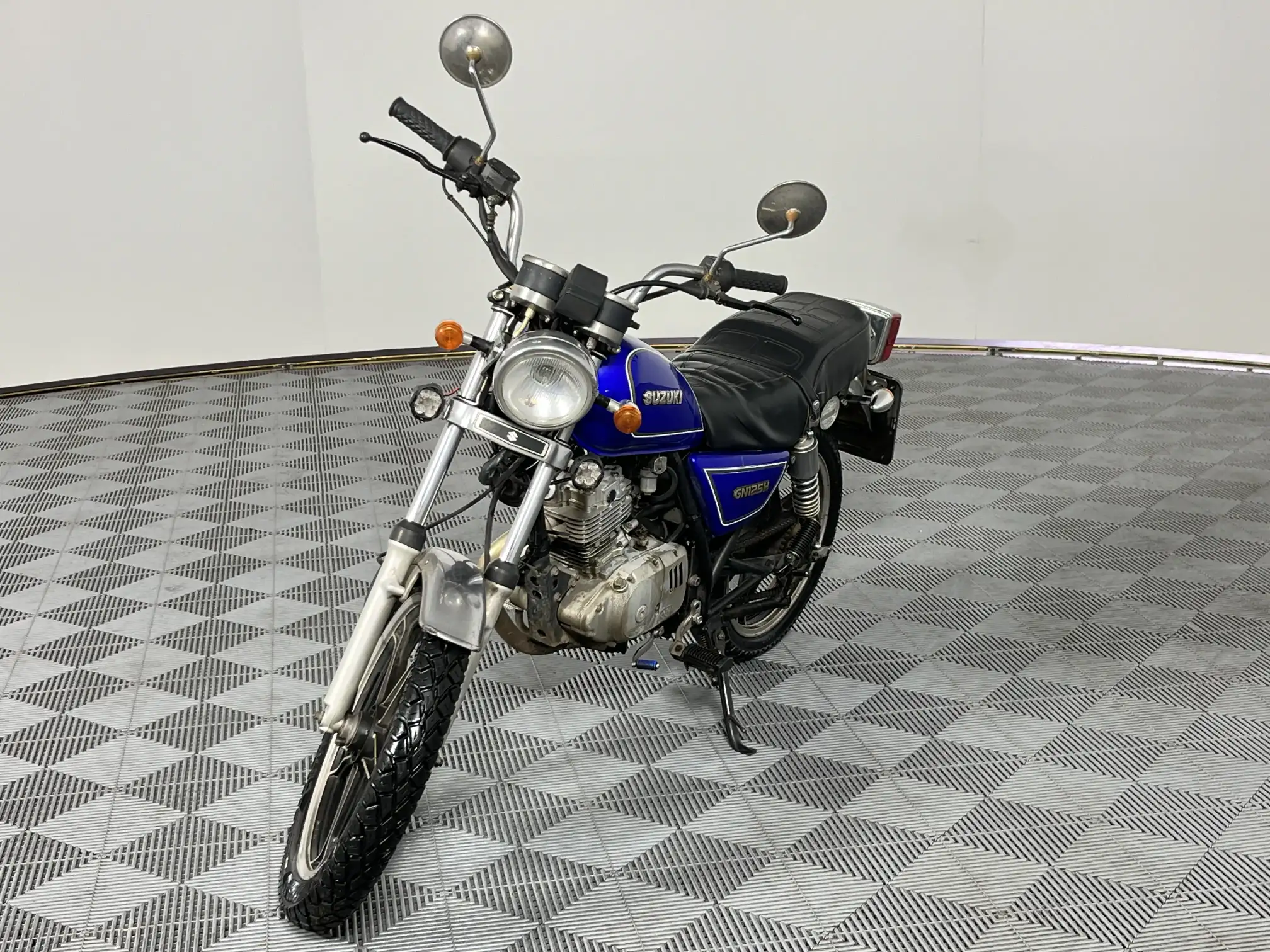 Suzuki GN