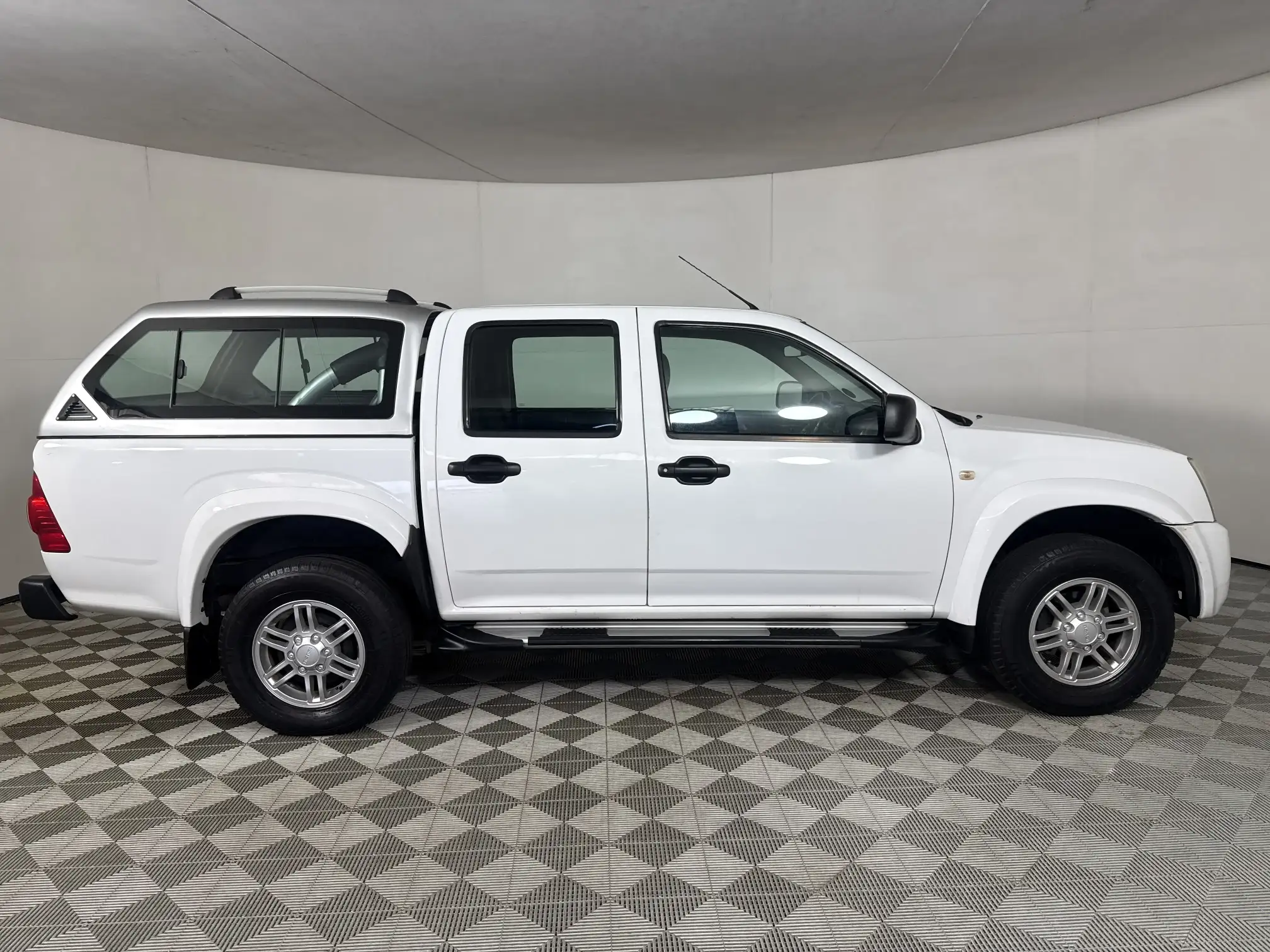 Isuzu KB
