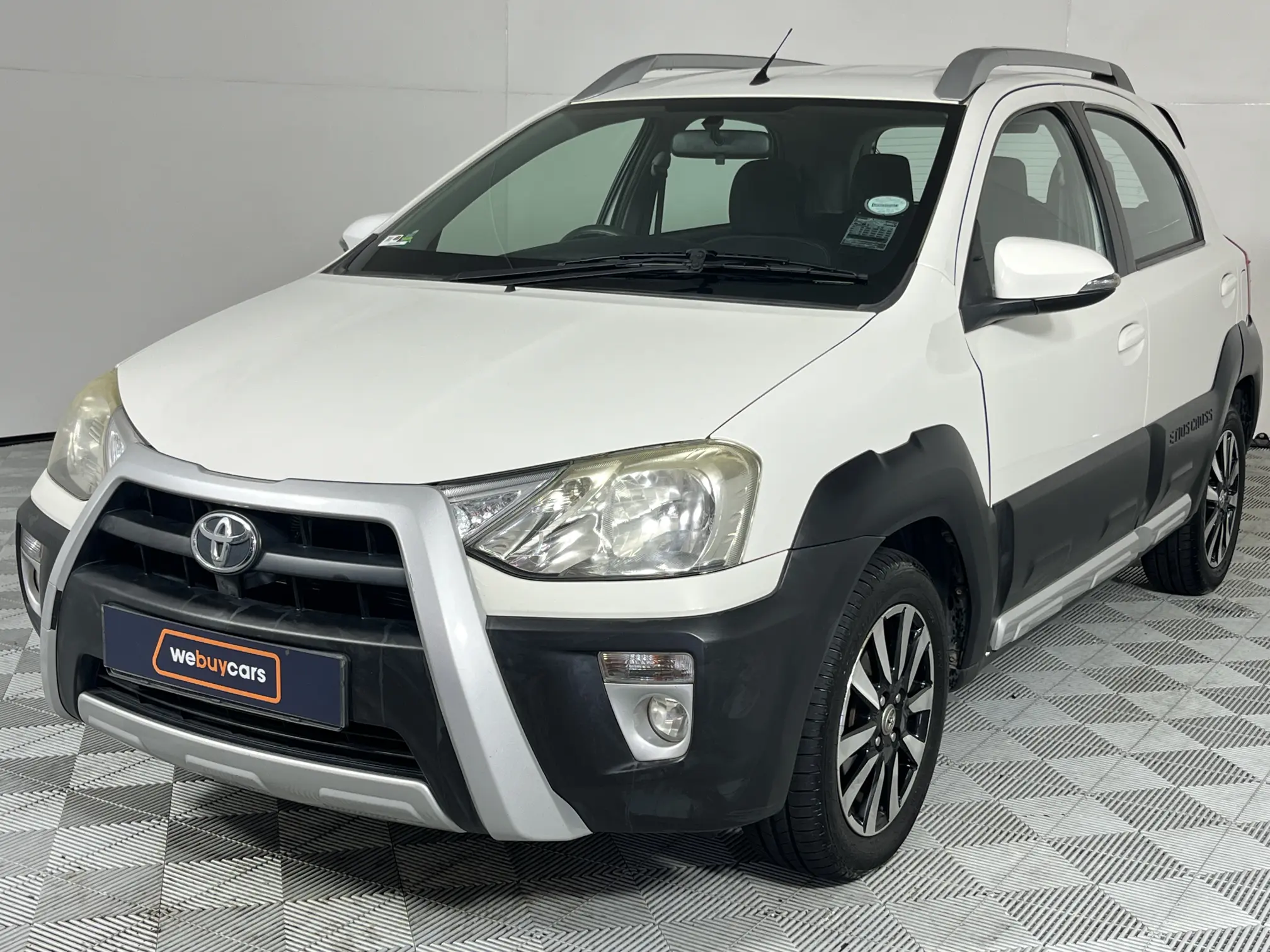 2016 Toyota Etios Cross 1.5 XS 5-Door