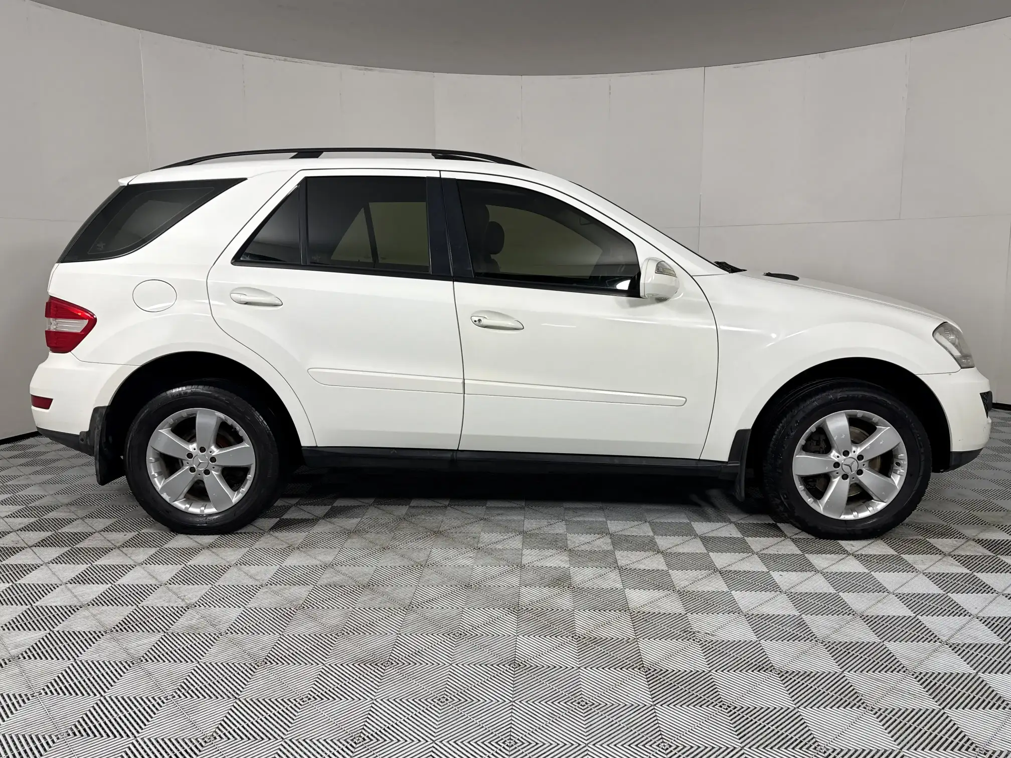 Mercedes-Benz M Class