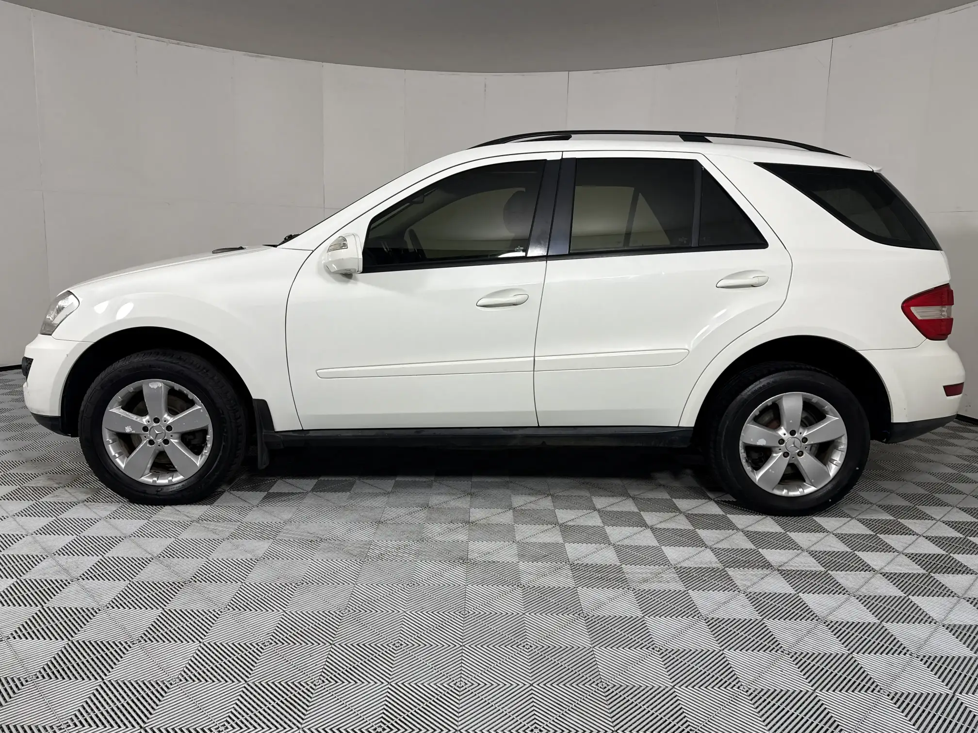 Mercedes-Benz M Class