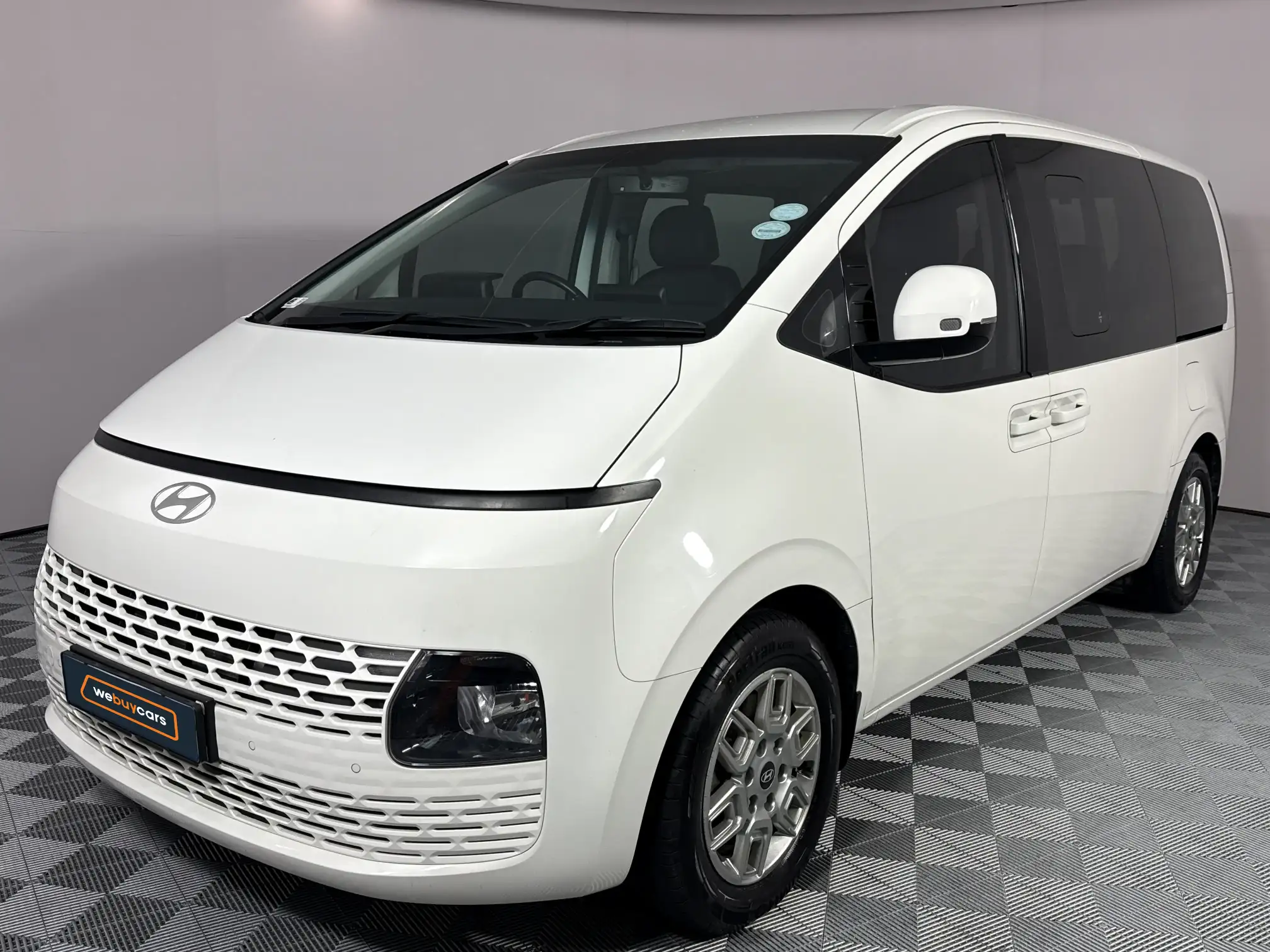 2024 Hyundai Staria