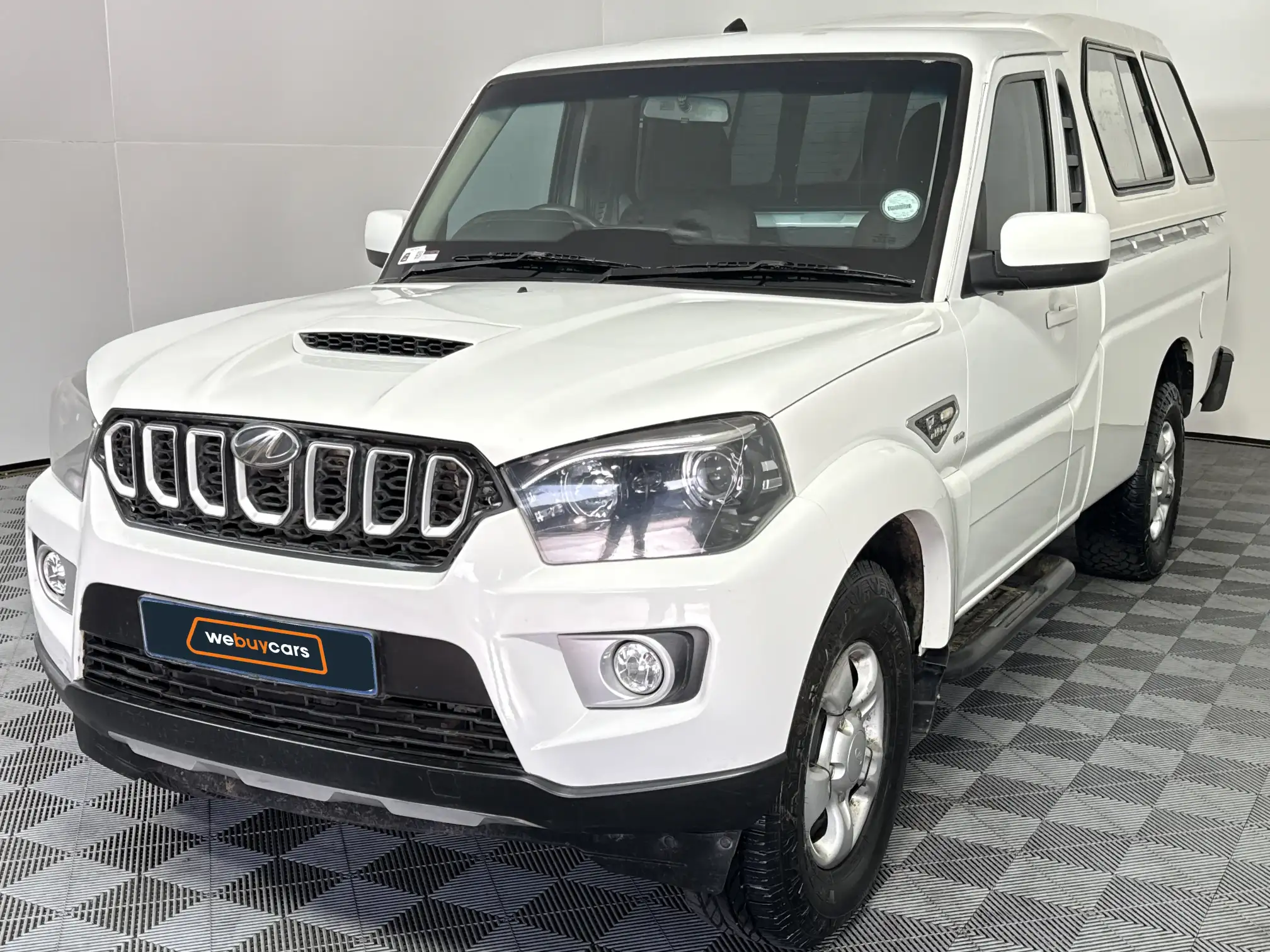 2021 Mahindra PIK UP