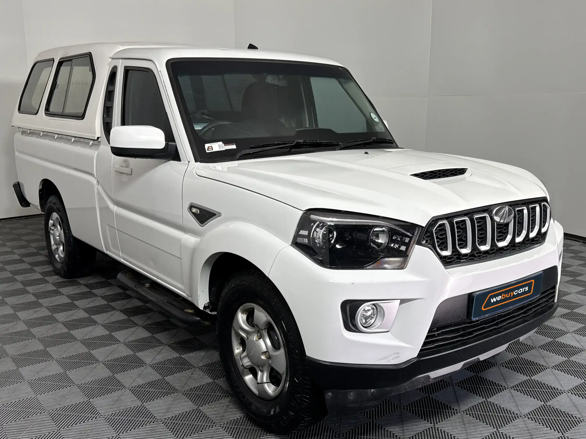 Mahindra PIK UP