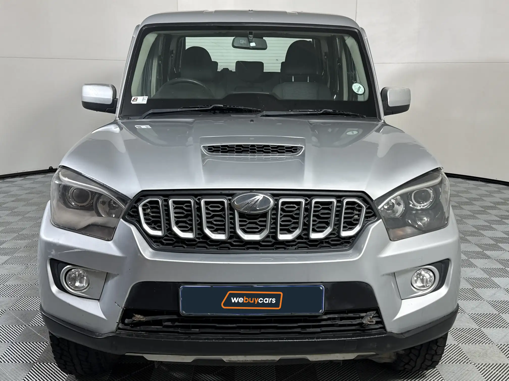 Mahindra PIK UP