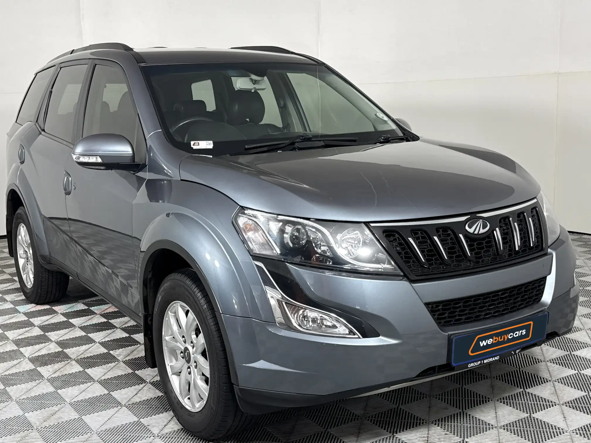 Mahindra XUV