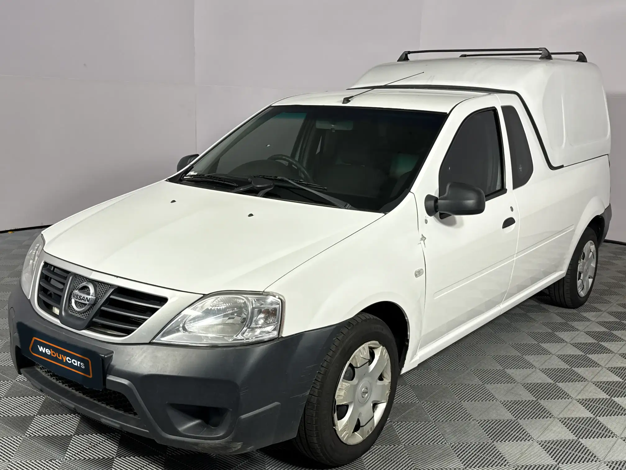 2023 Nissan NP200