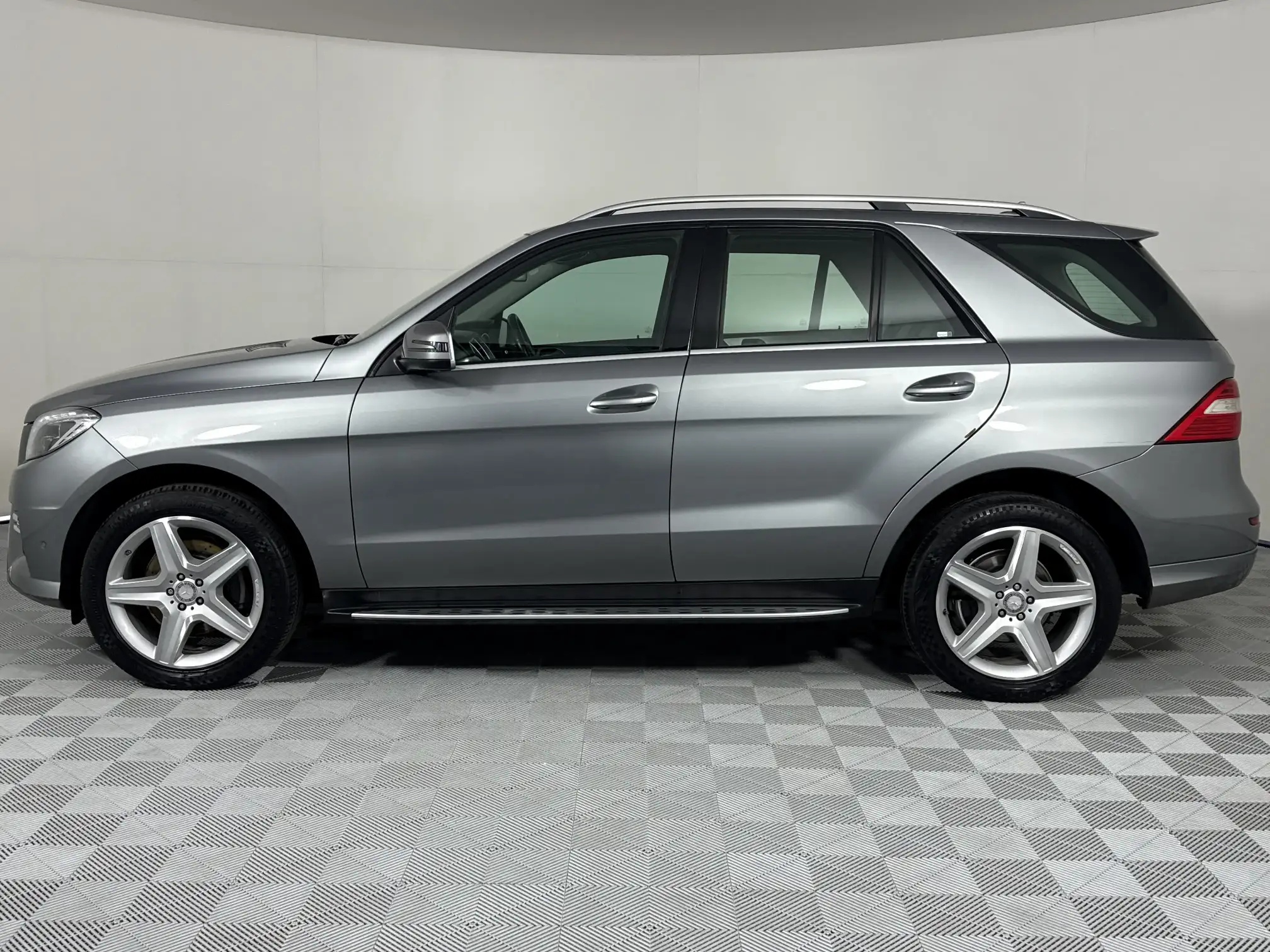 Mercedes-Benz M Class